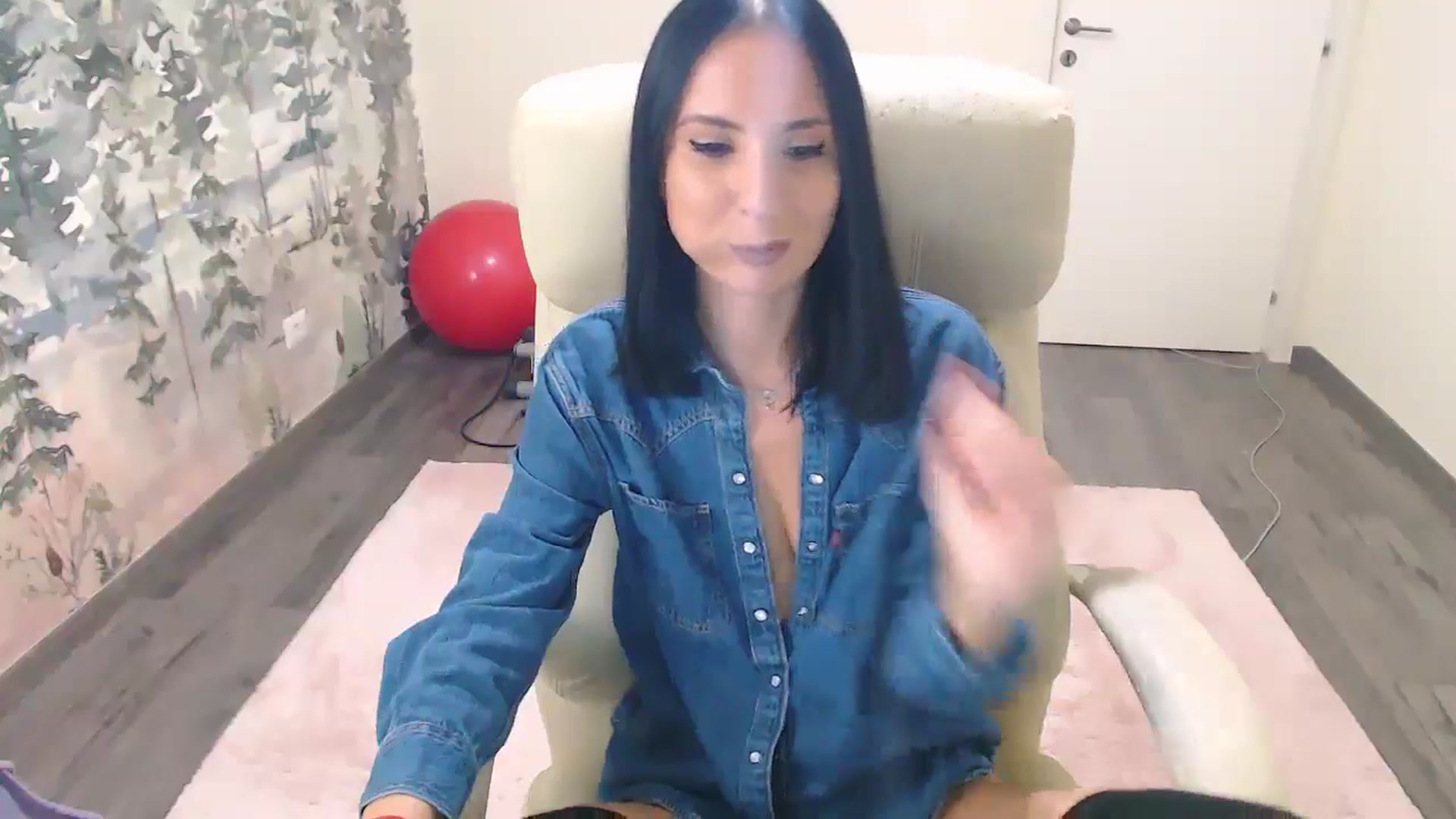 Gallery image thumbnail from NerdyDexter's myfreecams stream on, 11/01/2024, 19:27 image 7 of 20