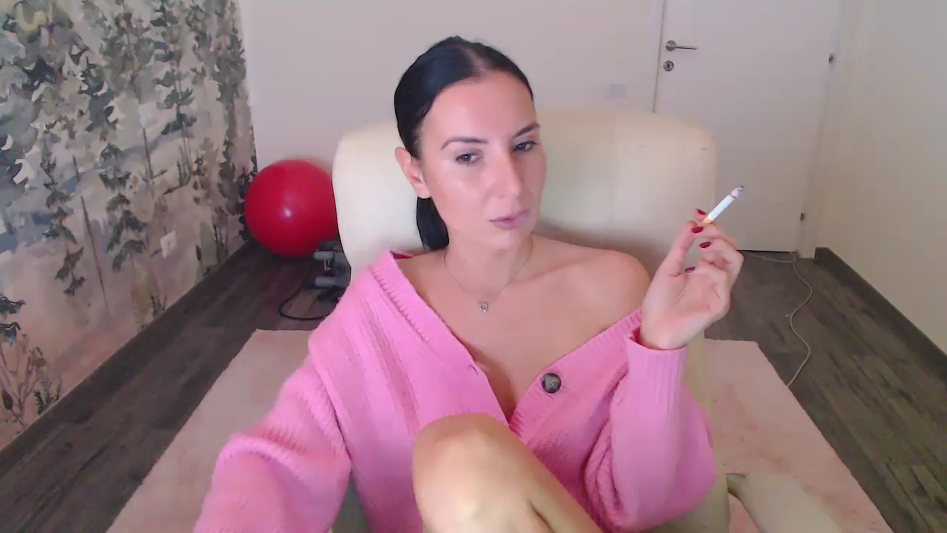 Gallery image thumbnail from NerdyDexter's myfreecams stream on, 11/03/2024, 11:32 image 2 of 20