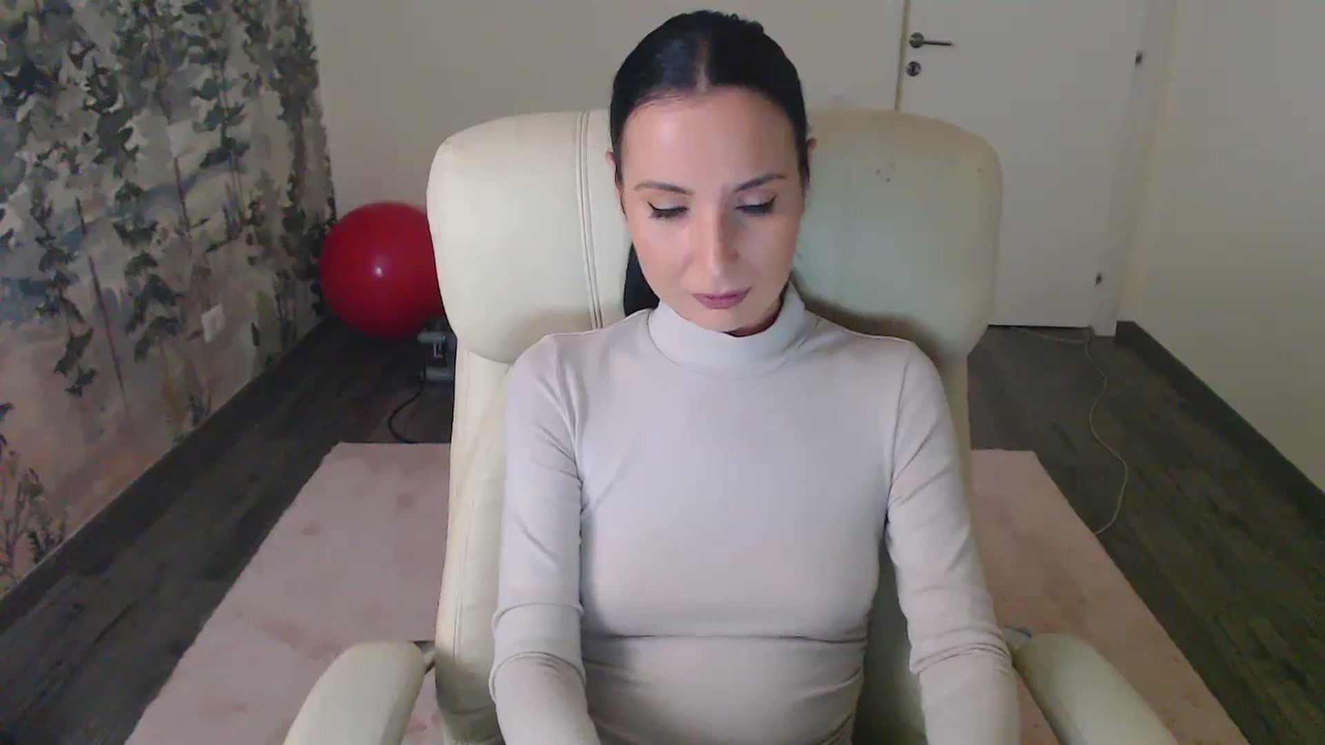 Gallery image thumbnail from NerdyDexter's myfreecams stream on, 11/11/2024, 20:00 image 17 of 20