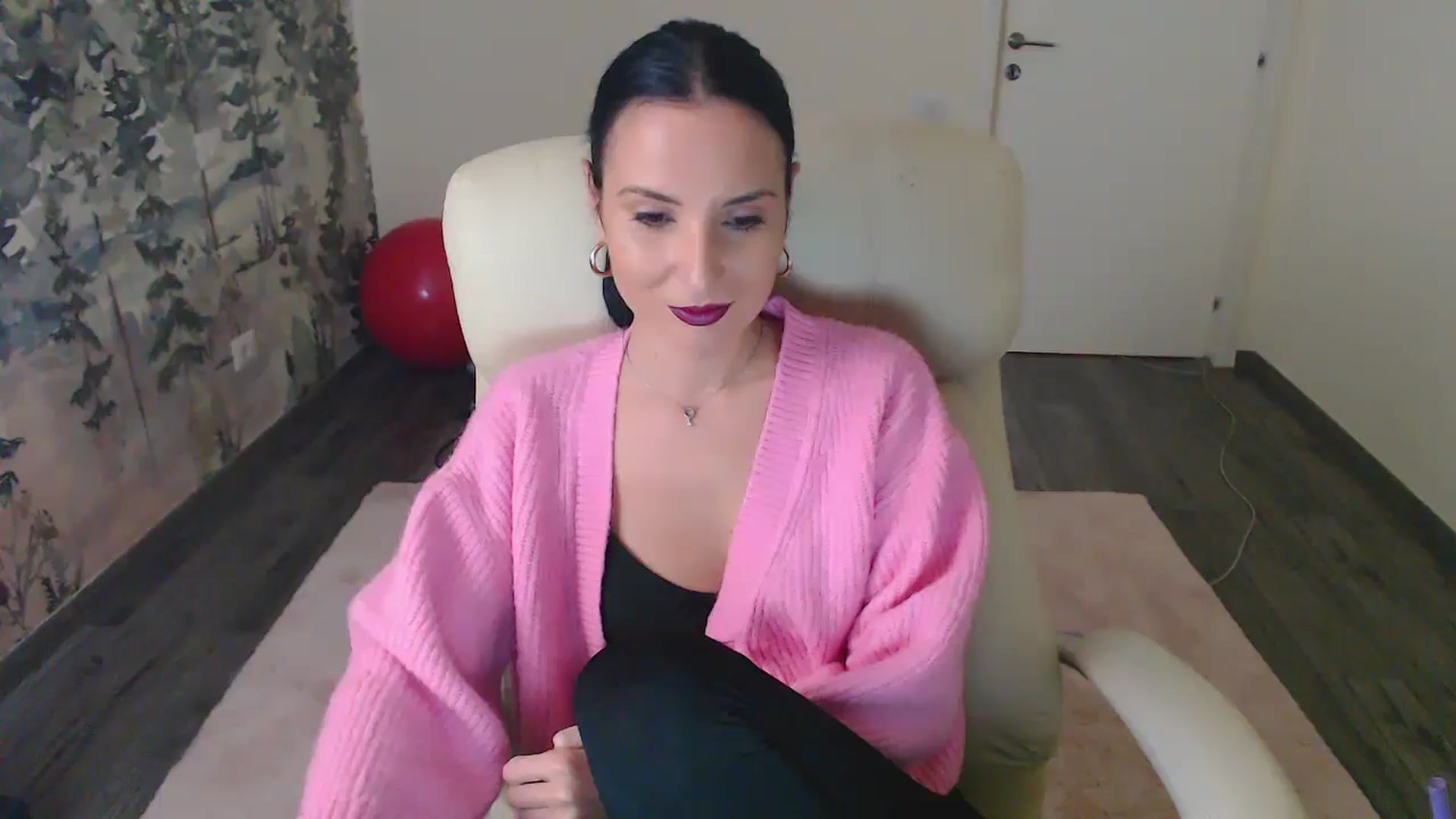 Gallery image thumbnail from NerdyDexter's myfreecams stream on, 11/12/2024, 19:47 image 17 of 20
