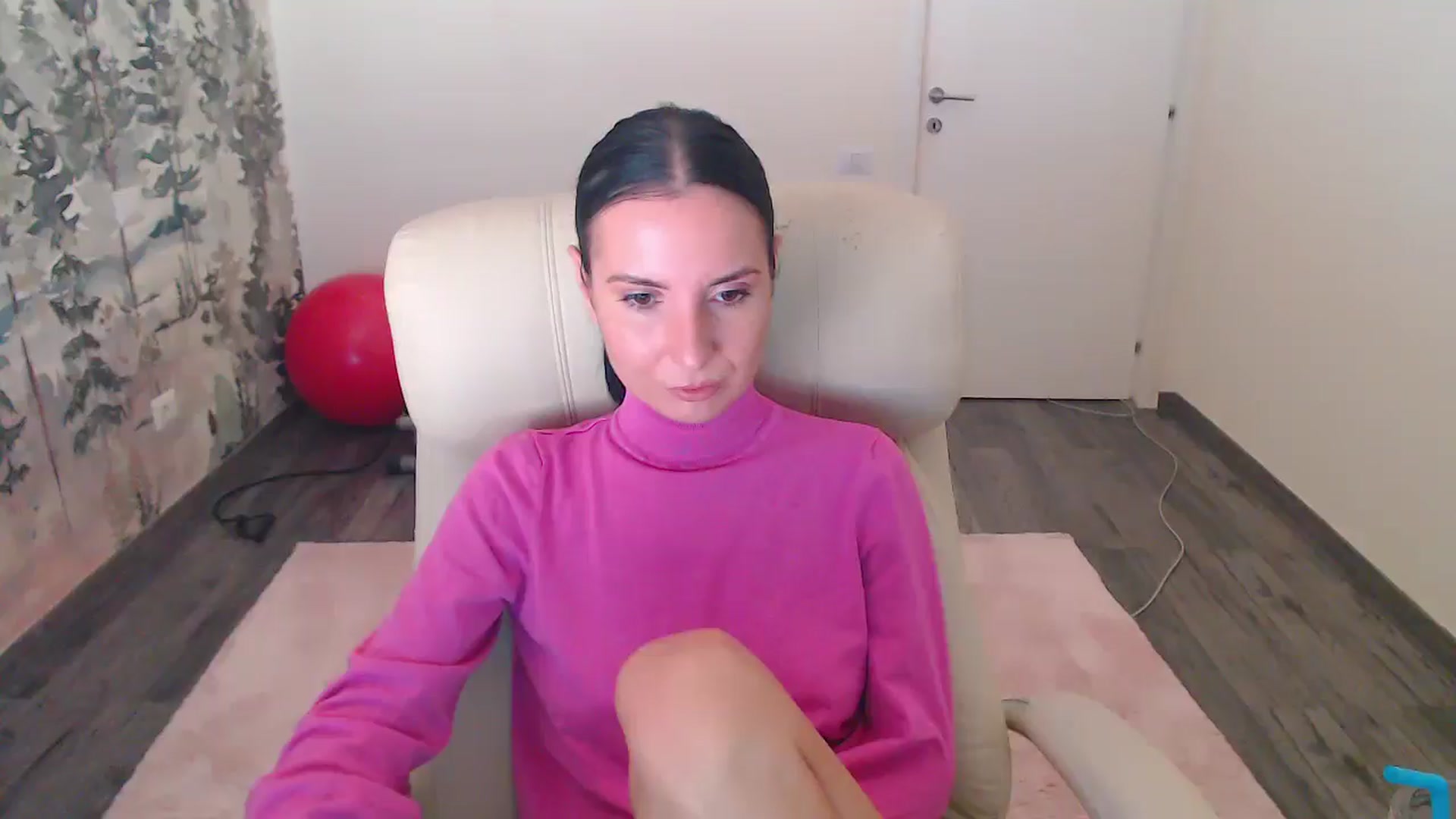 Gallery image thumbnail from NerdyDexter's myfreecams stream on, 11/26/2024, 12:54 image 13 of 20