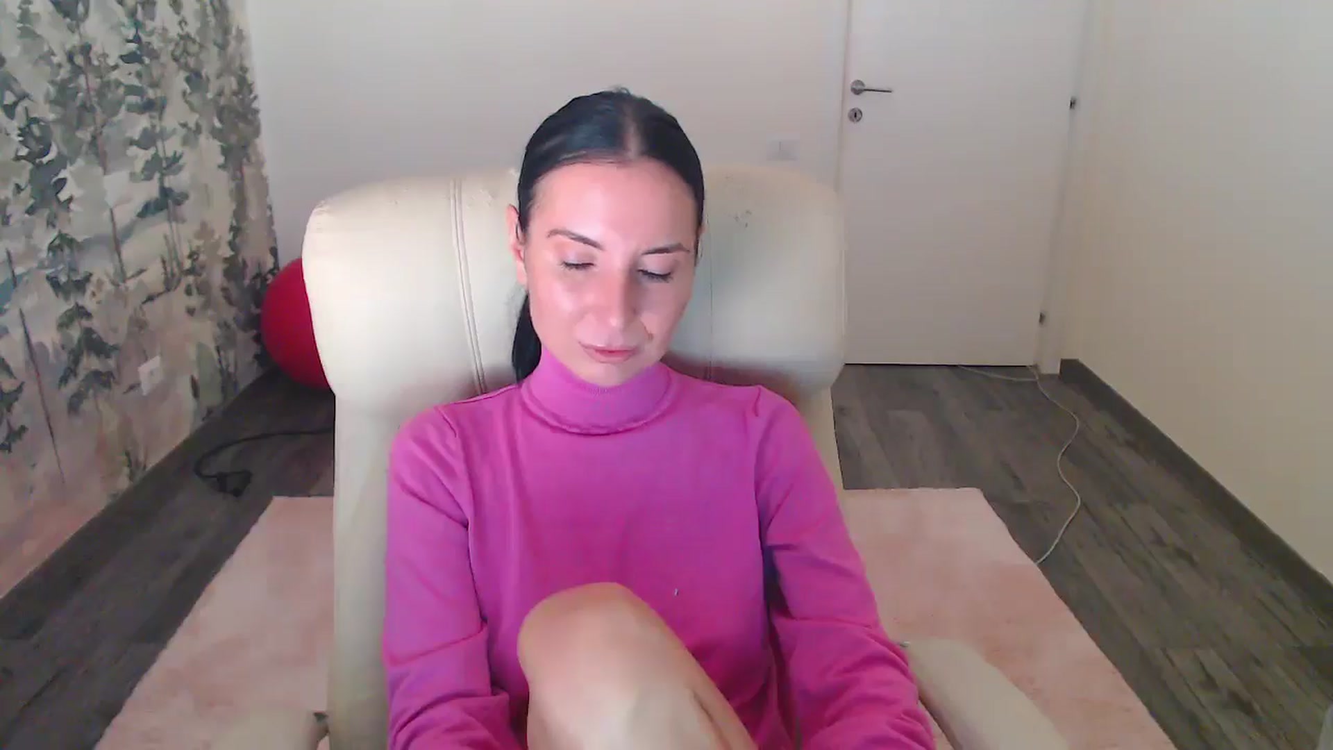 Gallery image thumbnail from NerdyDexter's myfreecams stream on, 11/26/2024, 12:54 image 19 of 20