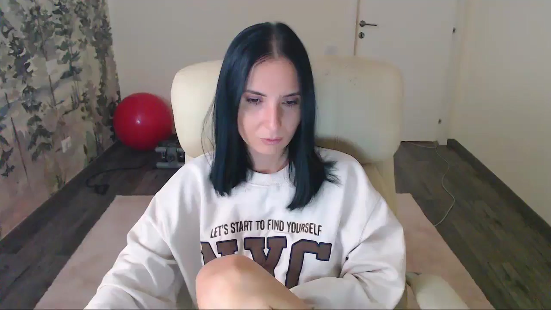 Gallery image thumbnail from NerdyDexter's myfreecams stream on, 12/02/2024, 19:56 image 8 of 20