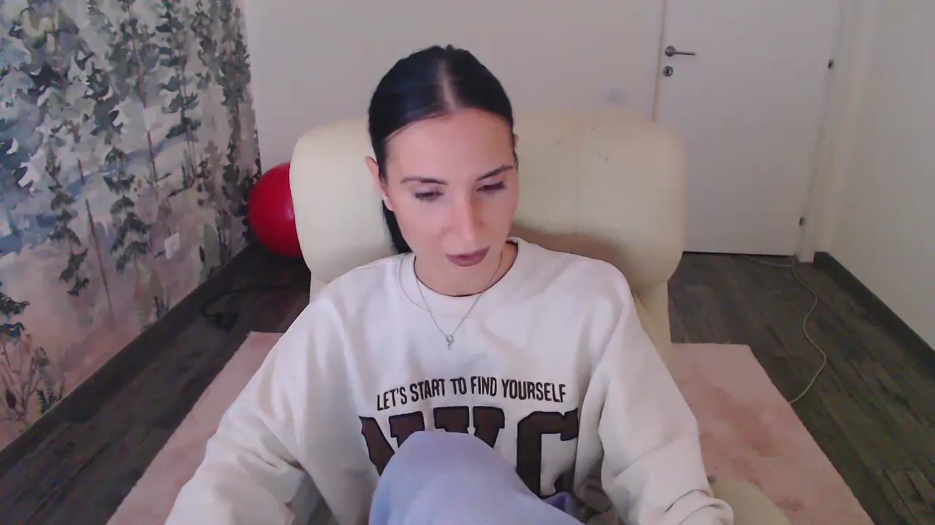 Gallery image thumbnail from NerdyDexter's myfreecams stream on, 12/03/2024, 12:56 image 13 of 20