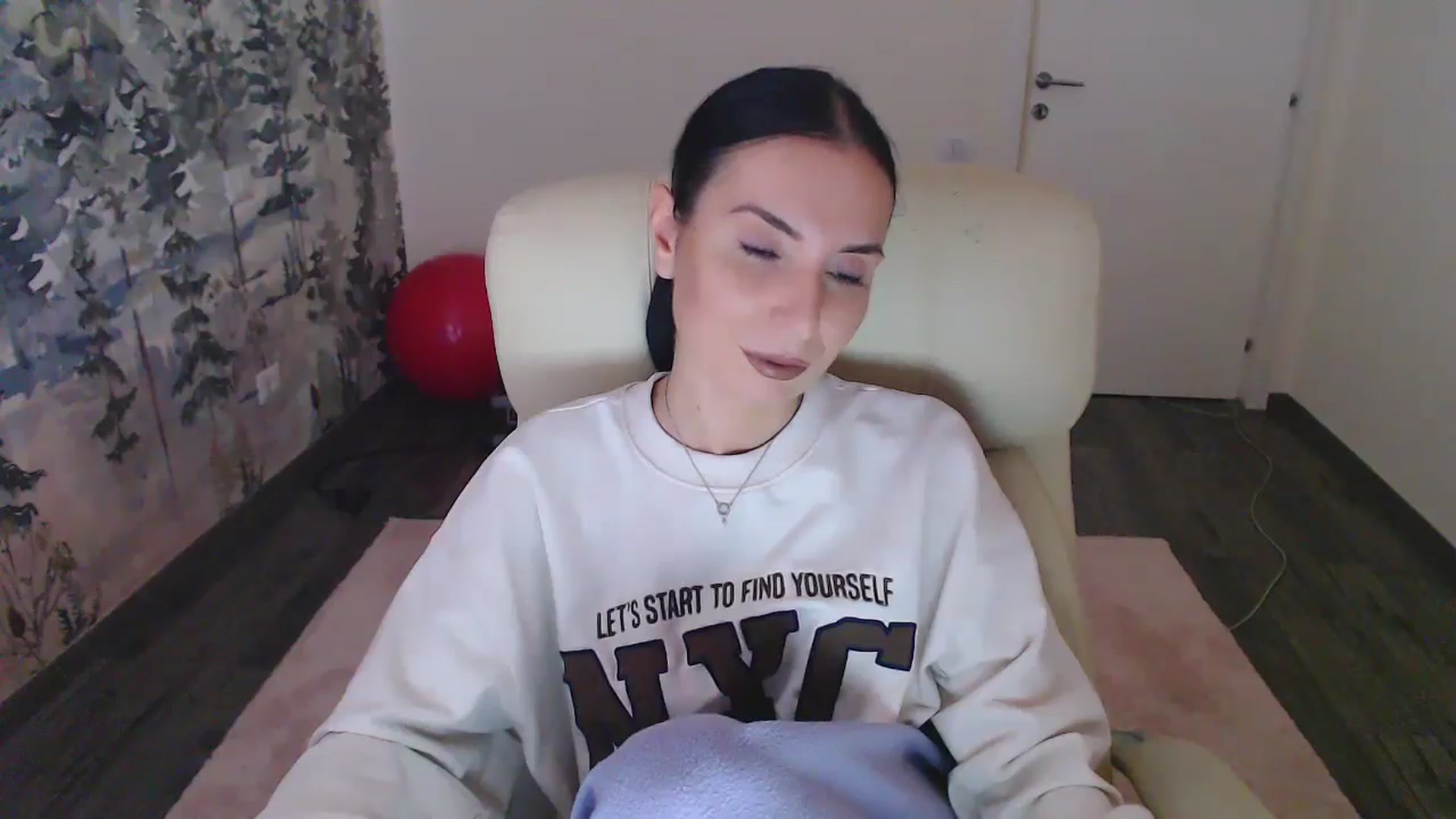 Gallery image thumbnail from NerdyDexter's myfreecams stream on, 12/03/2024, 12:56 image 20 of 20