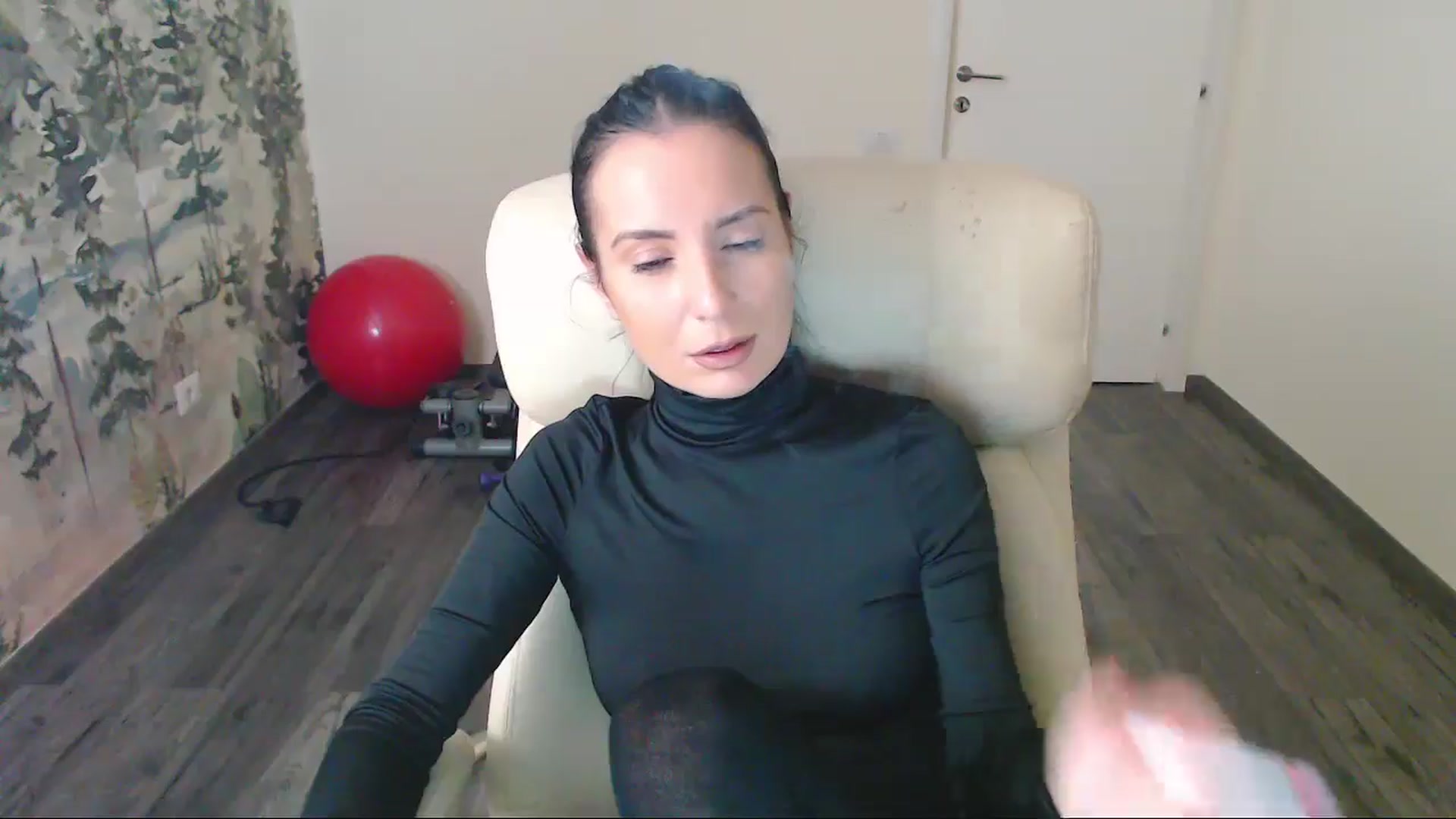 Gallery image thumbnail from NerdyDexter's myfreecams stream on, 12/06/2024, 20:02 image 16 of 20
