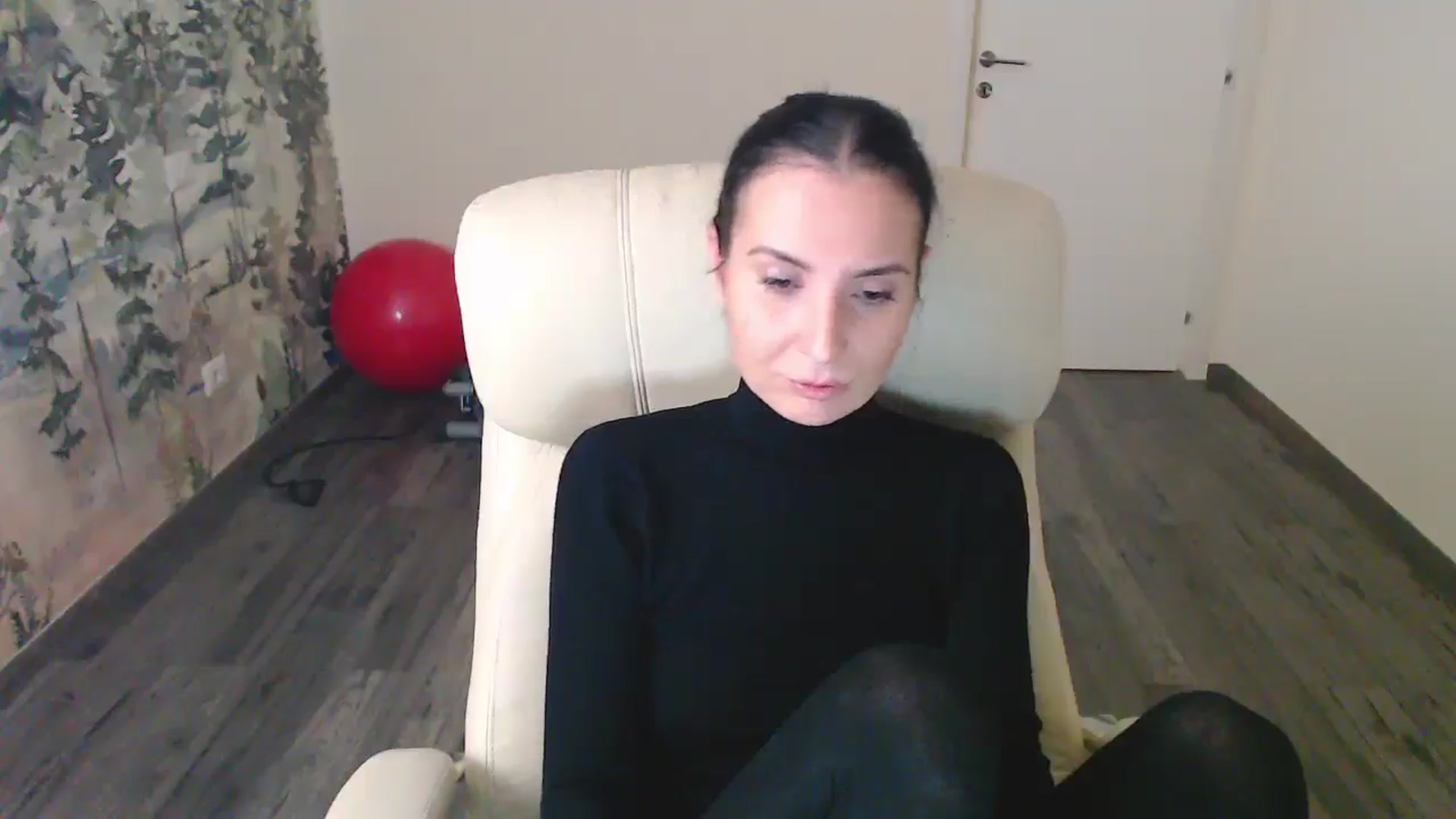 Gallery image thumbnail from NerdyDexter's myfreecams stream on, 12/09/2024, 20:00 image 10 of 20