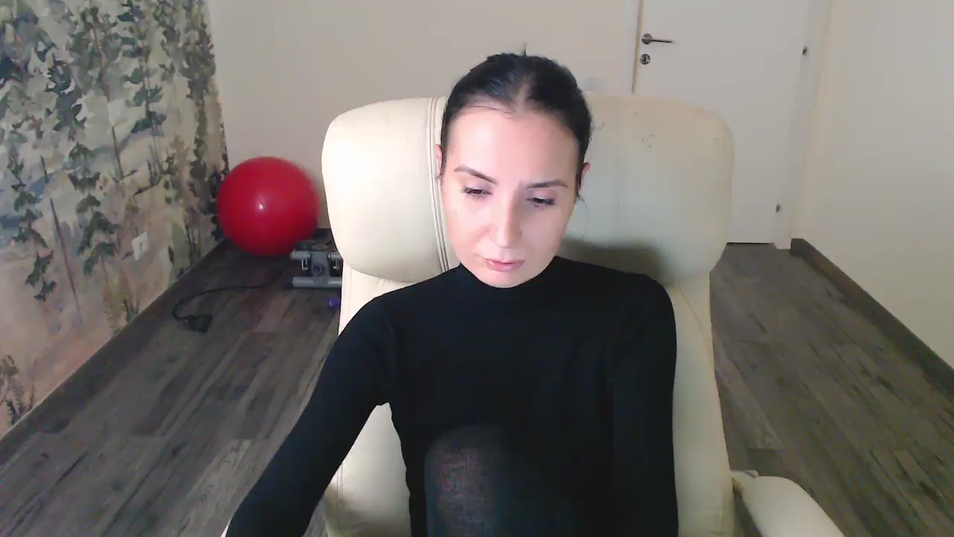 Gallery image thumbnail from NerdyDexter's myfreecams stream on, 12/09/2024, 20:00 image 4 of 20