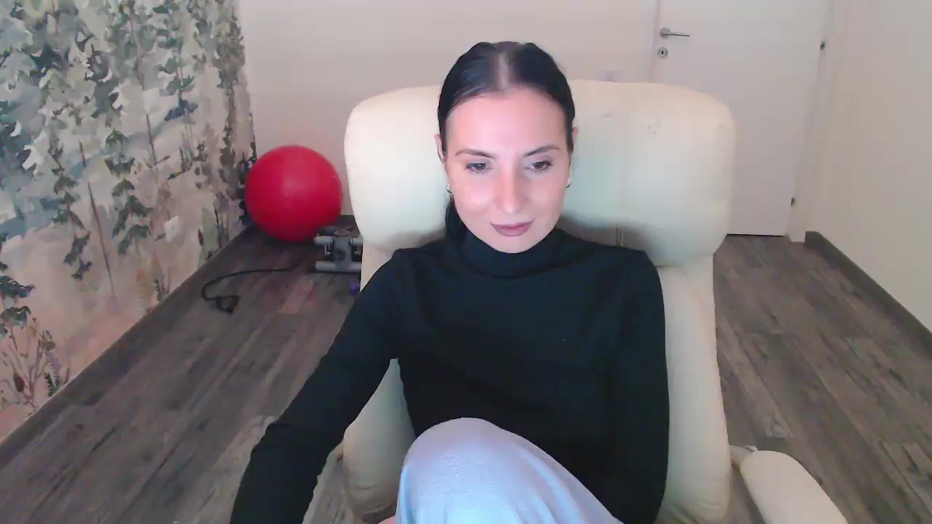 Gallery image thumbnail from NerdyDexter's myfreecams stream on, 12/14/2024, 11:21 image 10 of 20