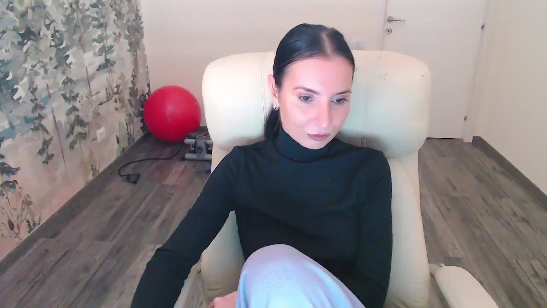 Gallery image thumbnail from NerdyDexter's myfreecams stream on, 12/14/2024, 11:21 image 6 of 20