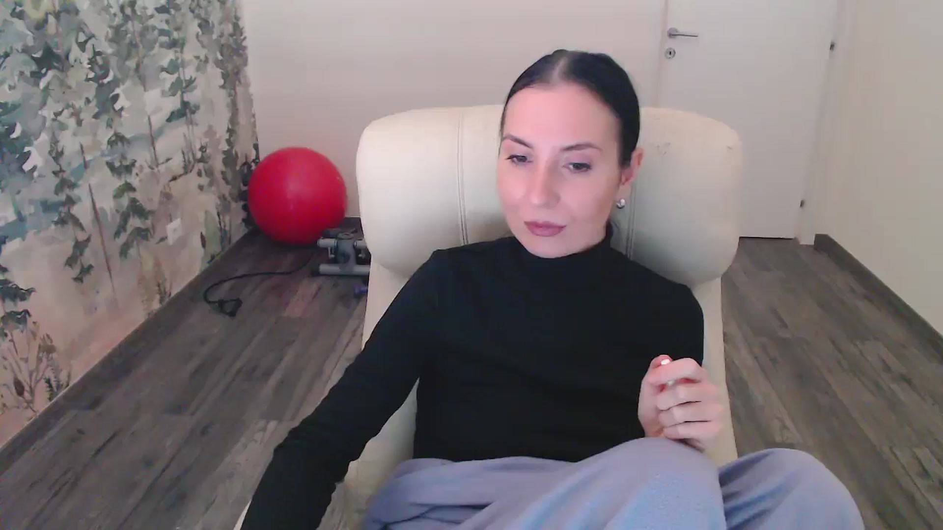 Gallery image thumbnail from NerdyDexter's myfreecams stream on, 12/14/2024, 11:21 image 13 of 20