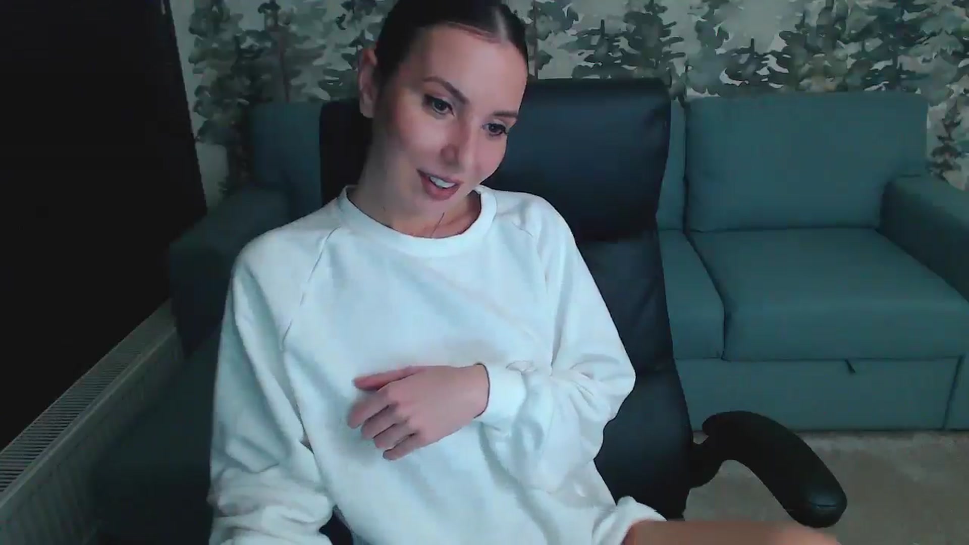 Gallery image thumbnail from NerdyDexter's myfreecams stream on, 01/03/2025, 19:18 image 19 of 20