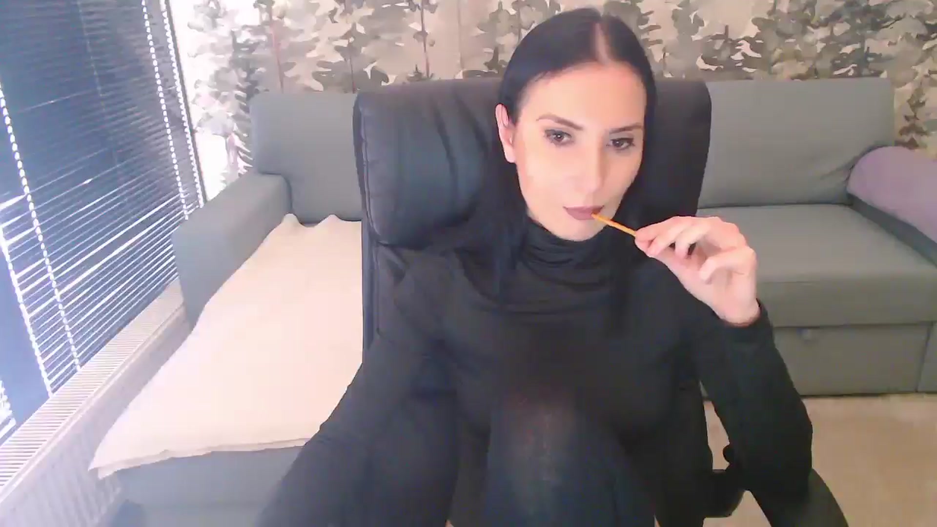 Gallery image thumbnail from NerdyDexter's myfreecams stream on, 03/22/2025, 14:38 image 11 of 20