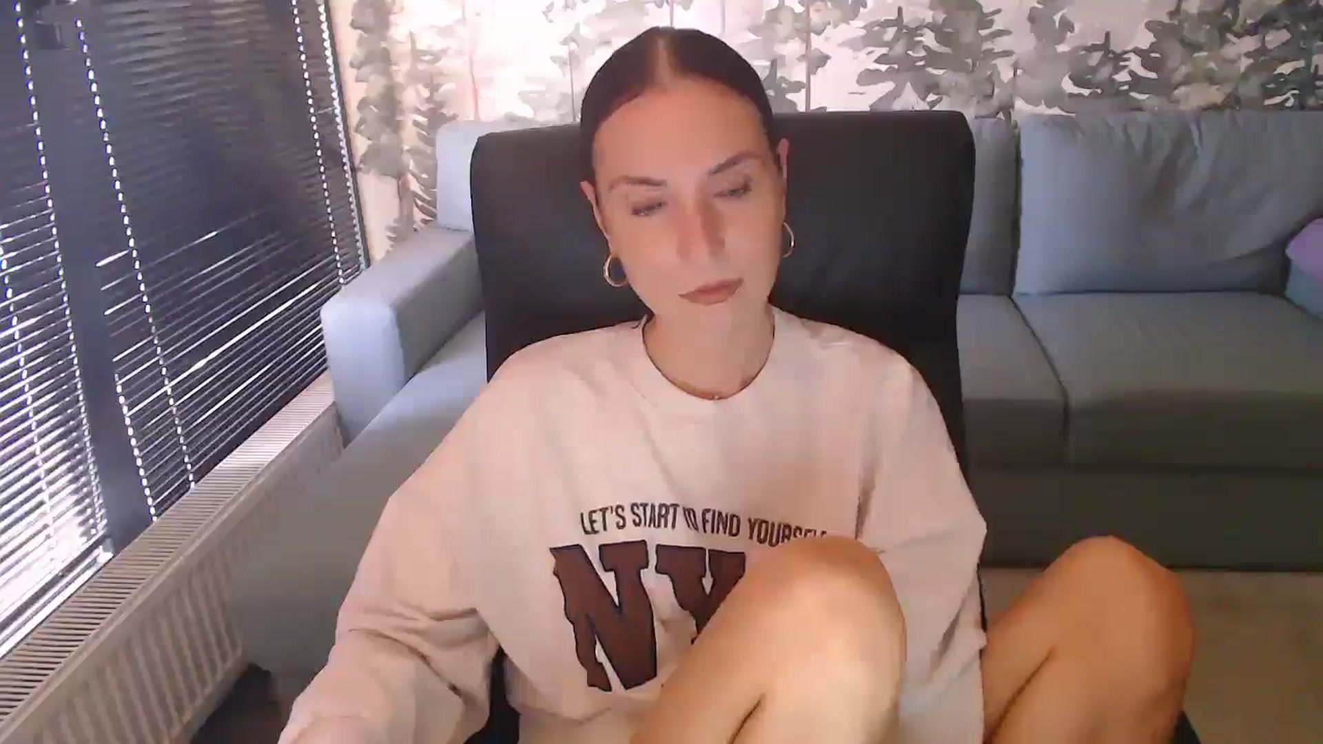 Gallery image thumbnail from NerdyDexter's myfreecams stream on, 08/25/2025, 16:10 image 16 of 20