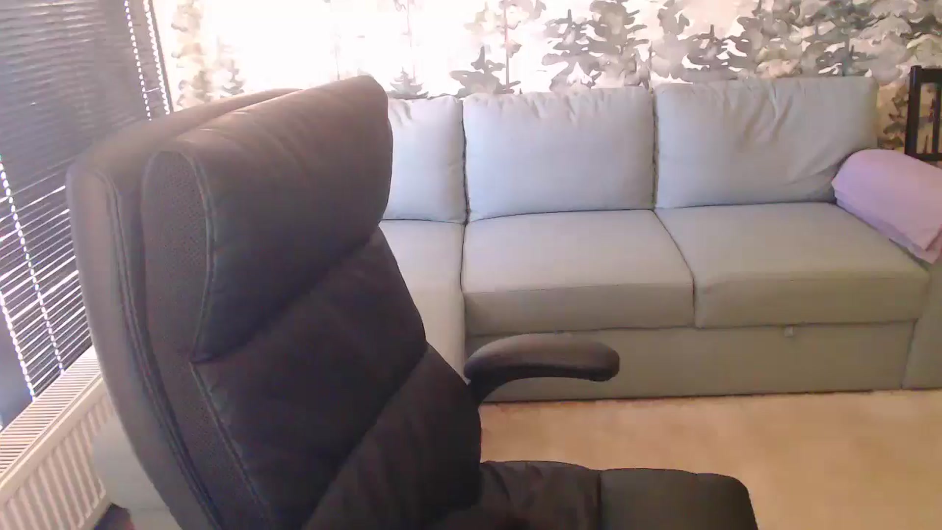 Gallery image thumbnail from NerdyDexter's myfreecams stream on, 09/15/2025, 15:17 image 1 of 20