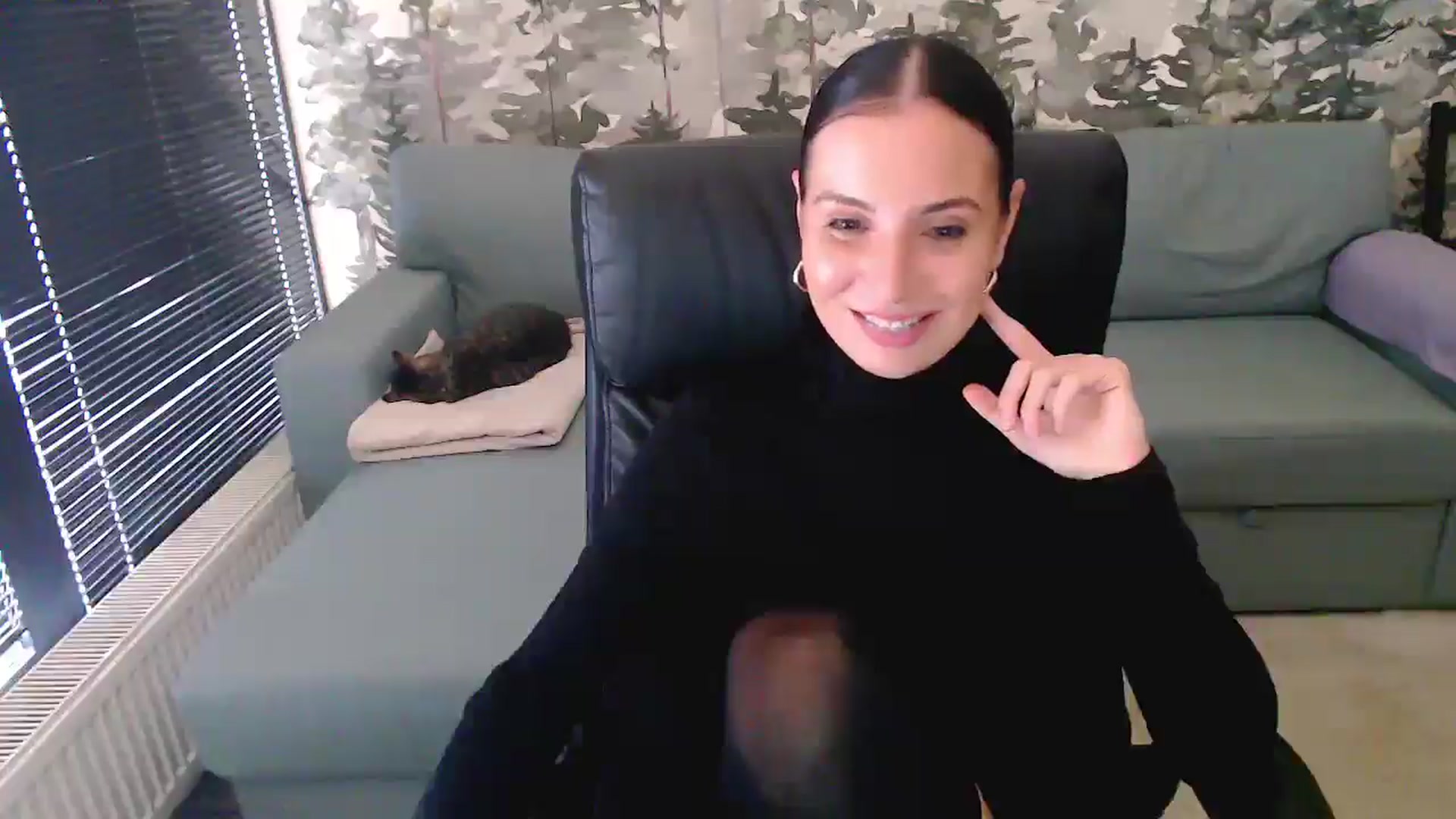 Gallery image thumbnail from NerdyDexter's myfreecams stream on, 10/18/2025, 12:16 image 14 of 20