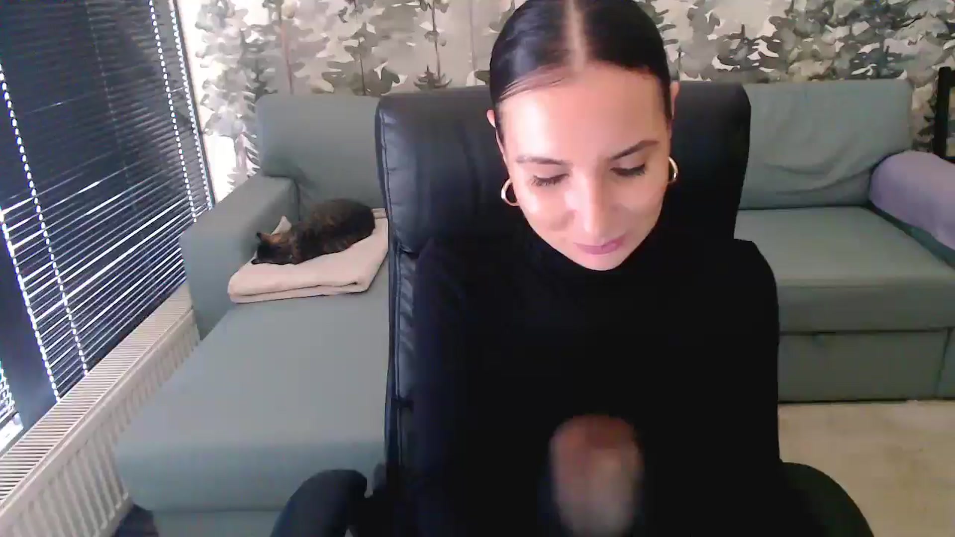Gallery image thumbnail from NerdyDexter's myfreecams stream on, 10/18/2025, 12:16 image 17 of 20