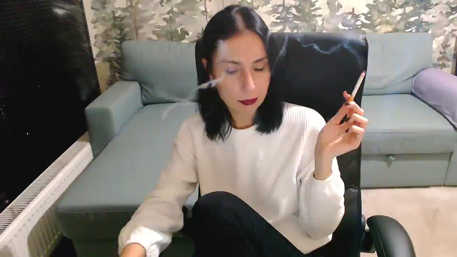Gallery image thumbnail from NerdyDexter's myfreecams stream on, 12/02/2025, 18:13 image 7 of 20