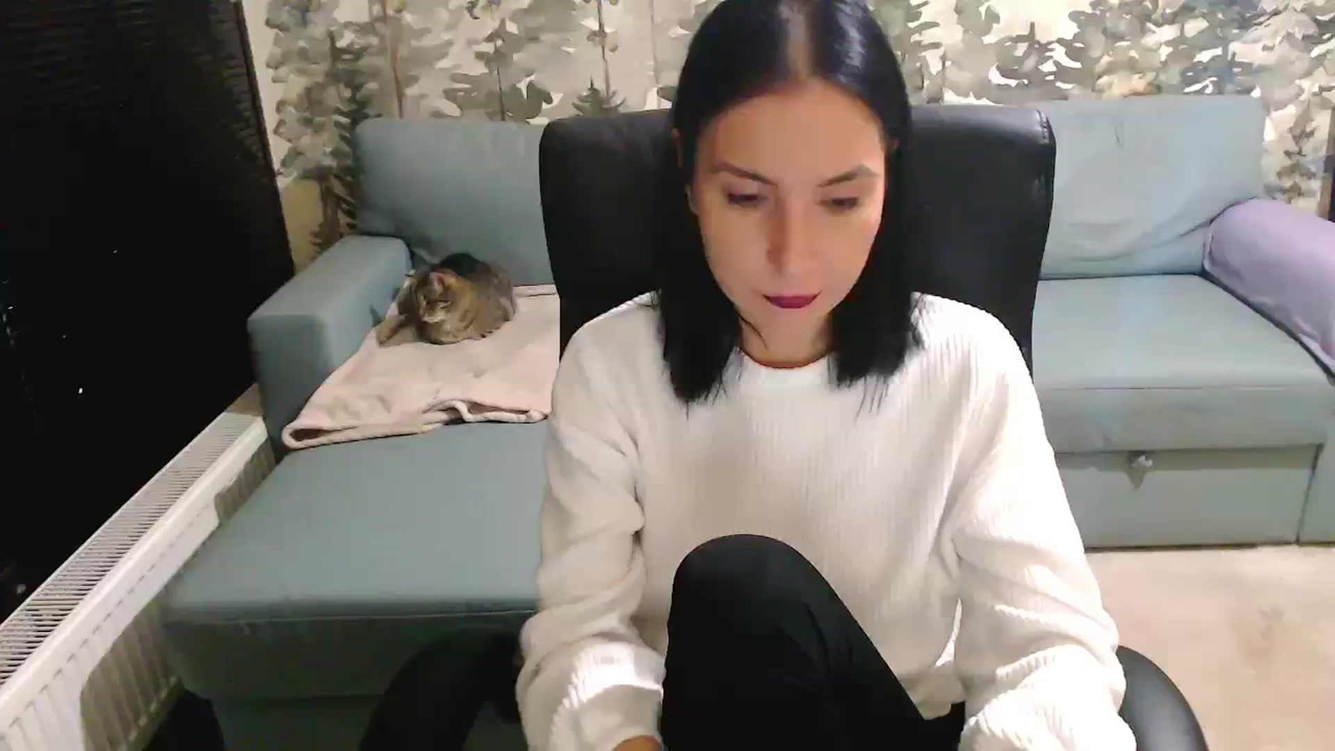 Gallery image thumbnail from NerdyDexter's myfreecams stream on, 12/02/2025, 18:13 image 17 of 20