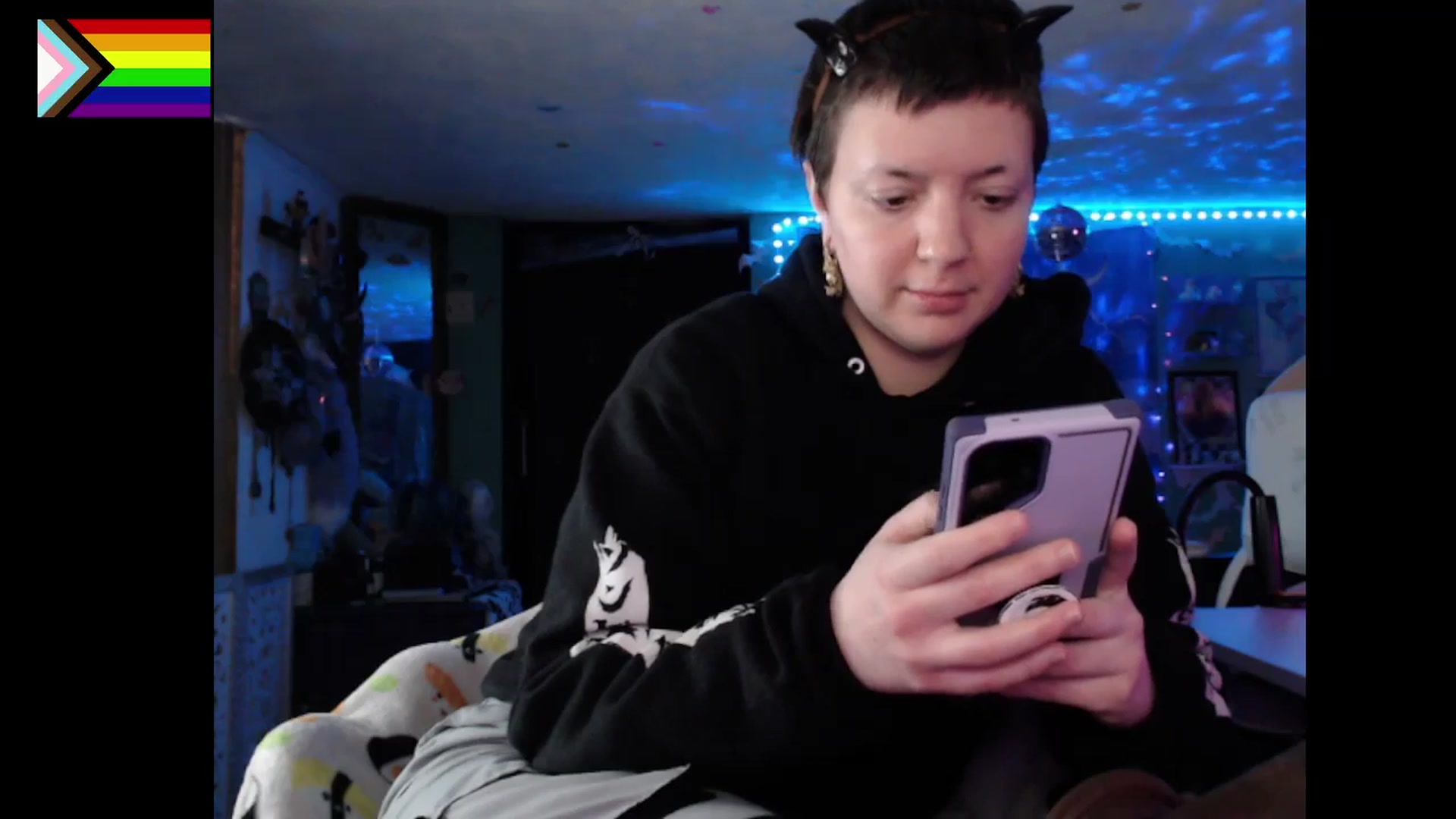Gallery image thumbnail from NerdySuccubi's myfreecams stream on, 12/24/2025, 11:05 image 18 of 20