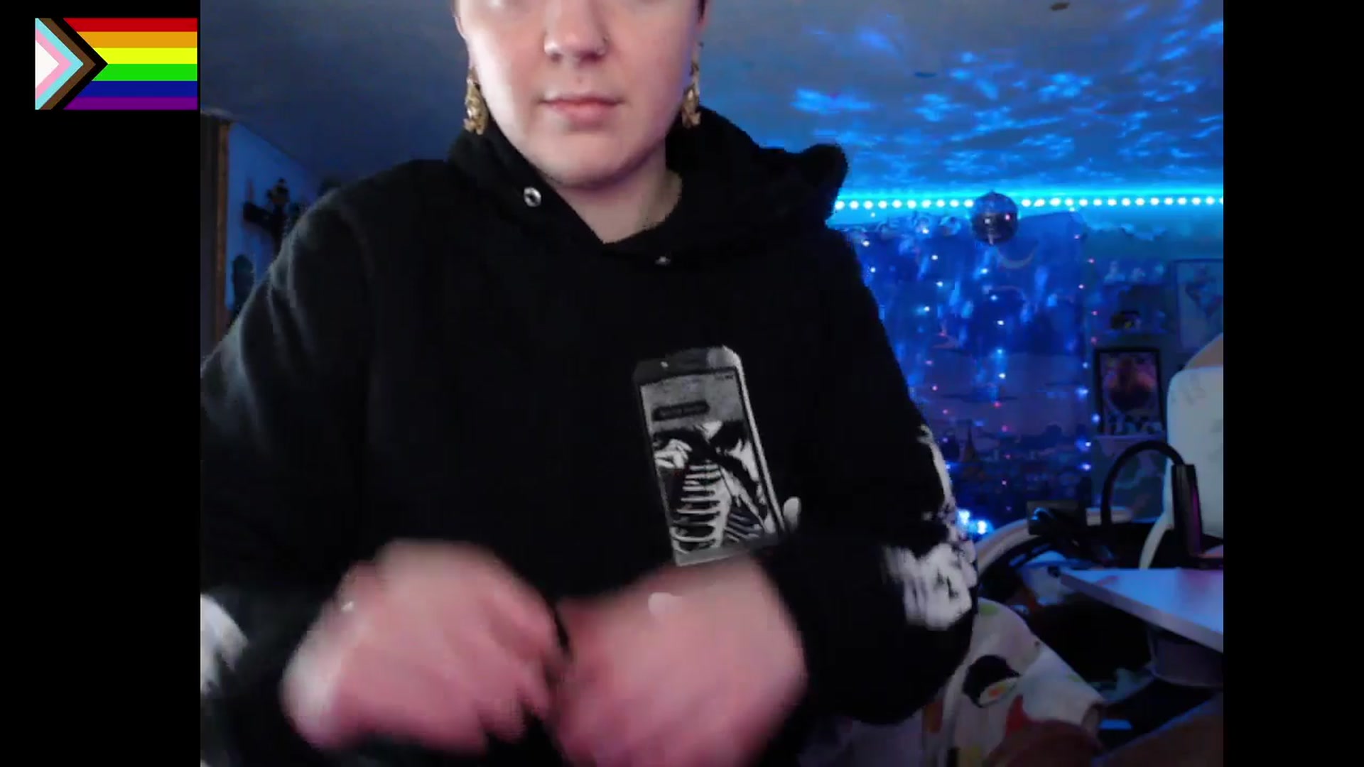 Gallery image thumbnail from NerdySuccubi's myfreecams stream on, 12/24/2025, 11:05 image 3 of 20