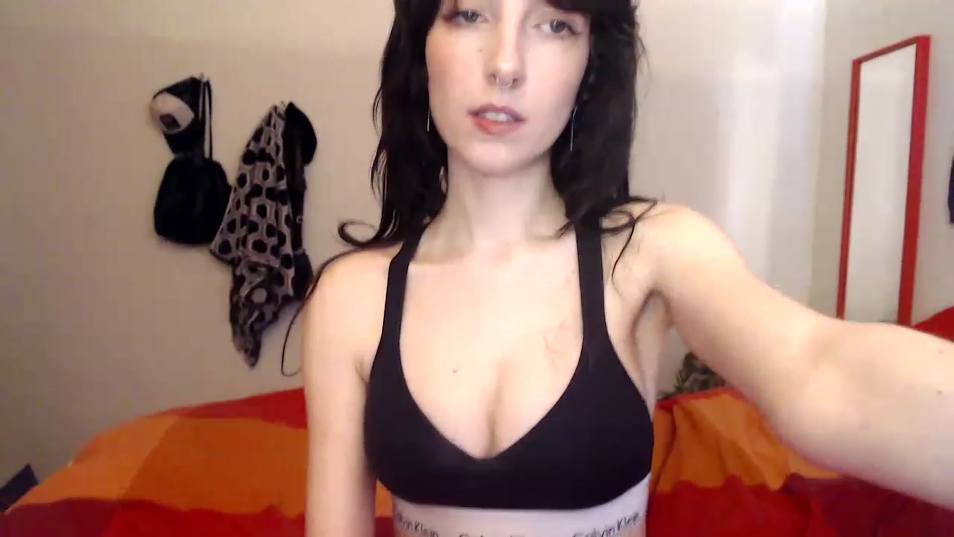 Gallery image thumbnail from NervousEzra's myfreecams stream on, 04/20/2023, 19:42 image 7 of 20