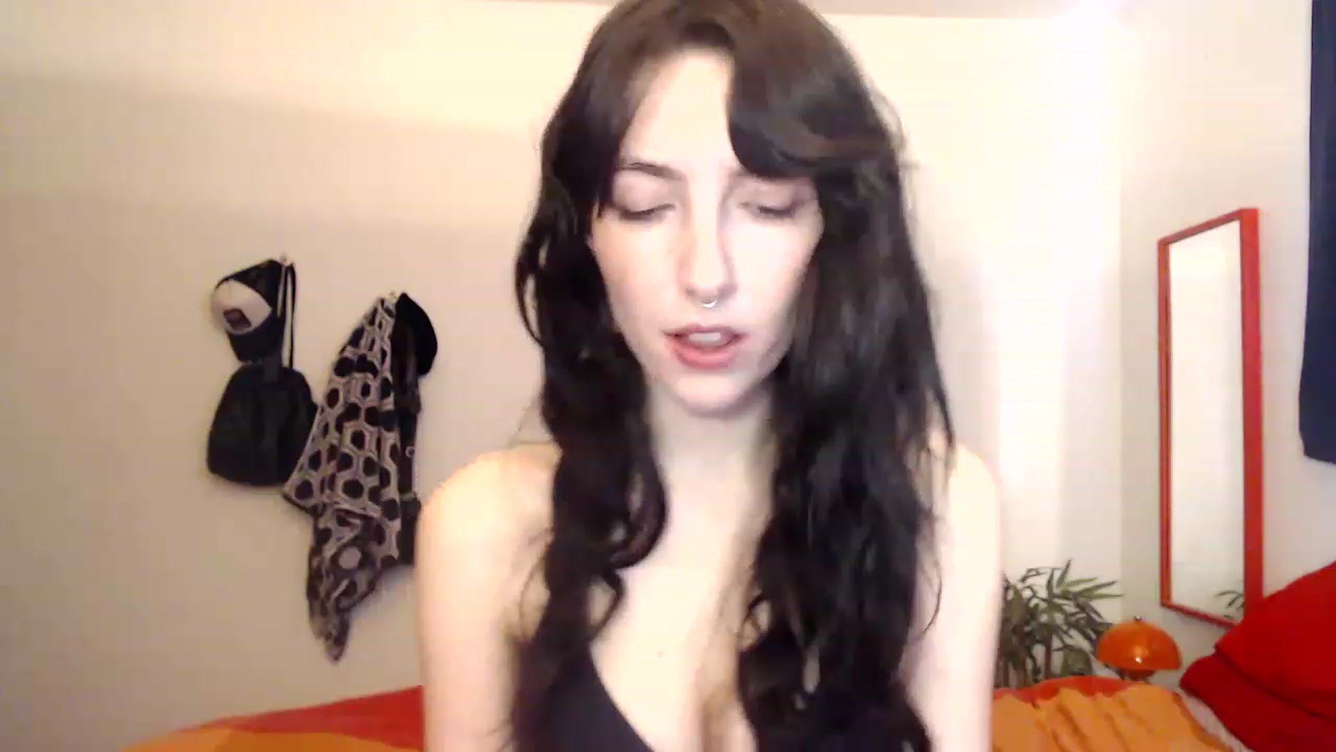 Gallery image thumbnail from NervousEzra's myfreecams stream on, 04/20/2023, 19:42 image 5 of 20