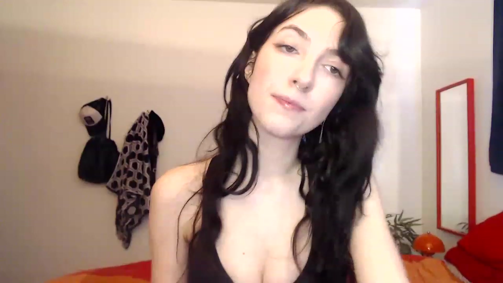 Gallery image thumbnail from NervousEzra's myfreecams stream on, 04/20/2023, 19:42 image 4 of 20