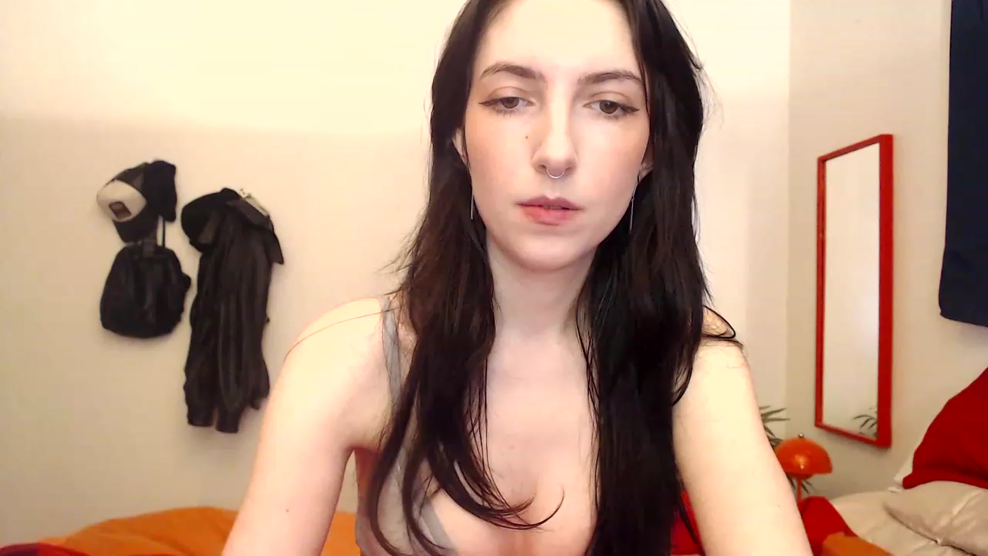 Gallery image thumbnail from NervousEzra's myfreecams stream on, 05/01/2023, 20:03 image 13 of 20