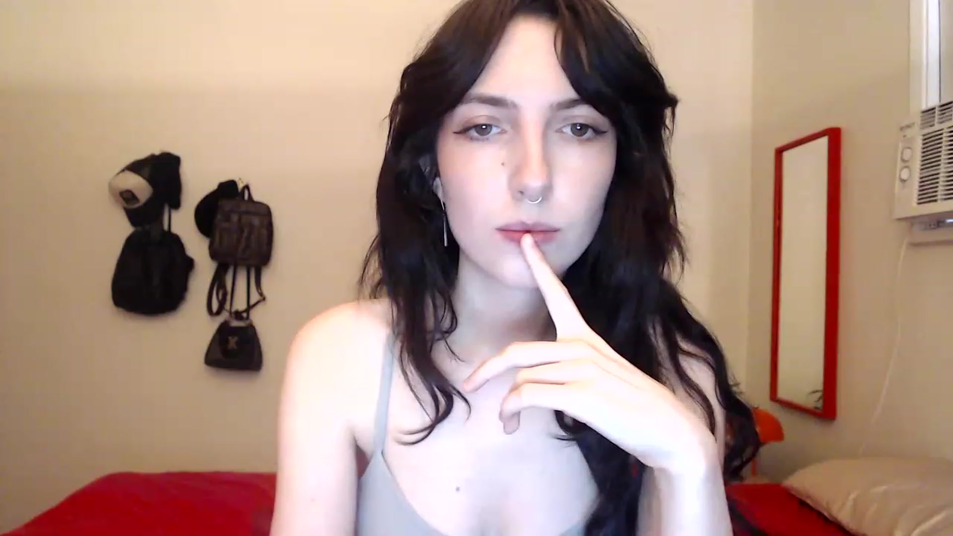 Gallery image thumbnail from NervousEzra's myfreecams stream on, 05/03/2023, 19:13 image 17 of 20