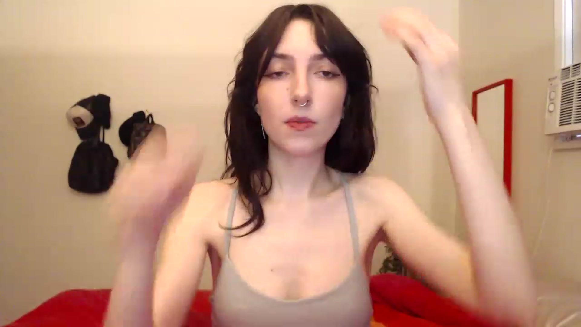 Gallery image thumbnail from NervousEzra's myfreecams stream on, 05/03/2023, 19:13 image 13 of 20