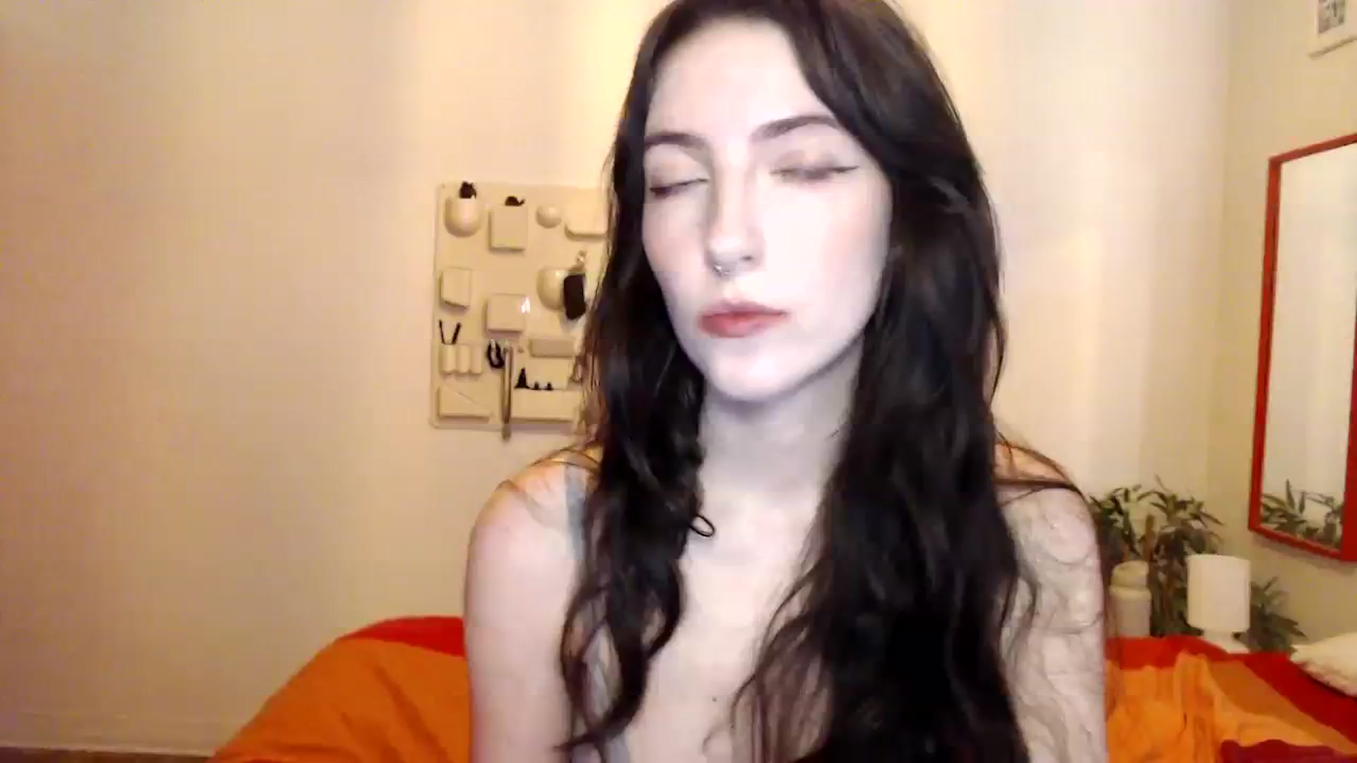 Gallery image thumbnail from NervousEzra's myfreecams stream on, 08/03/2023, 19:56 image 9 of 20