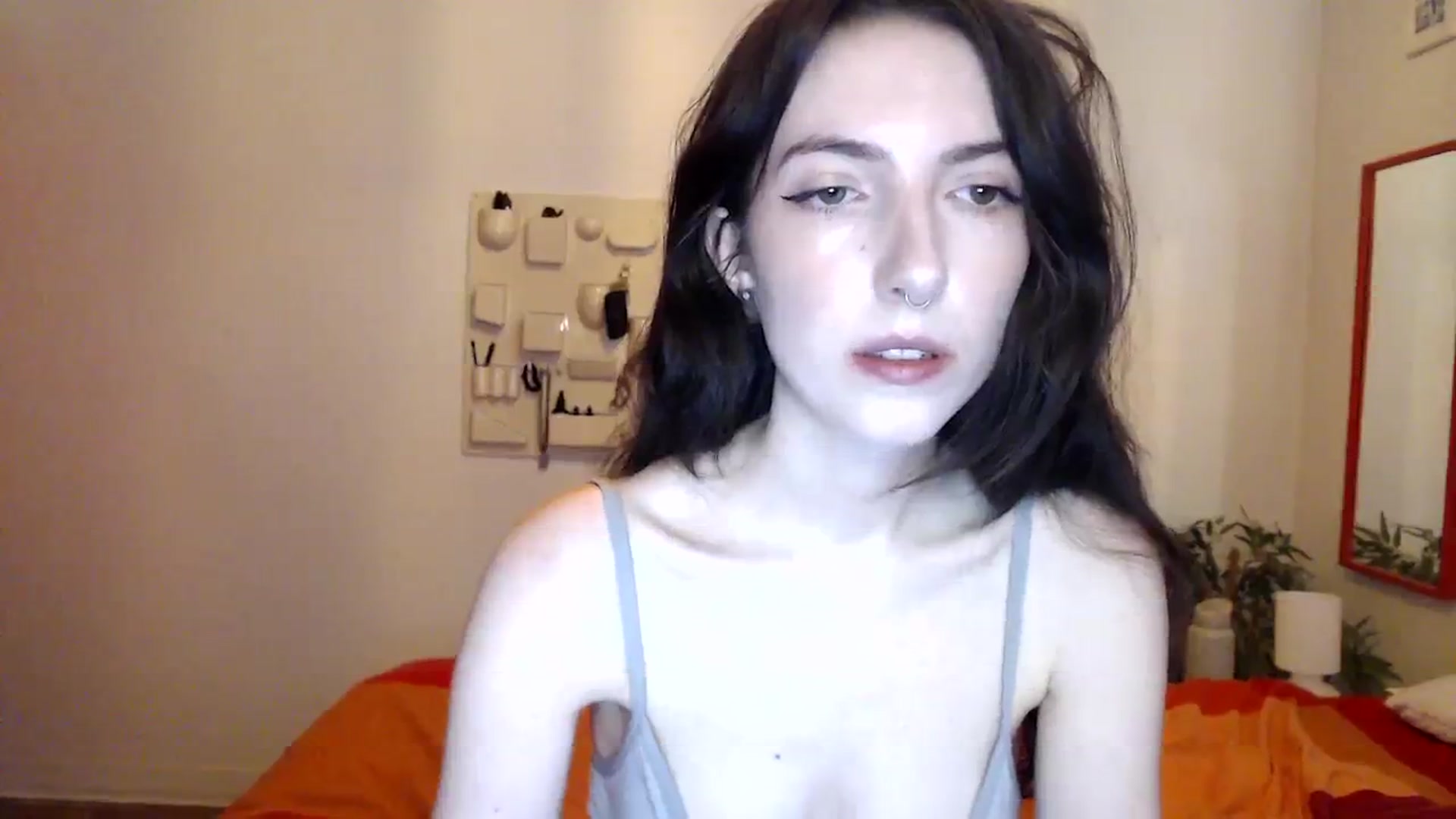 Gallery image thumbnail from NervousEzra's myfreecams stream on, 08/03/2023, 19:56 image 5 of 20
