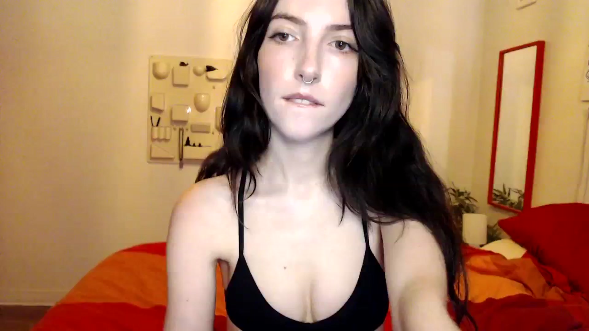 Gallery image thumbnail from NervousEzra's myfreecams stream on, 08/04/2023, 19:59 image 11 of 20