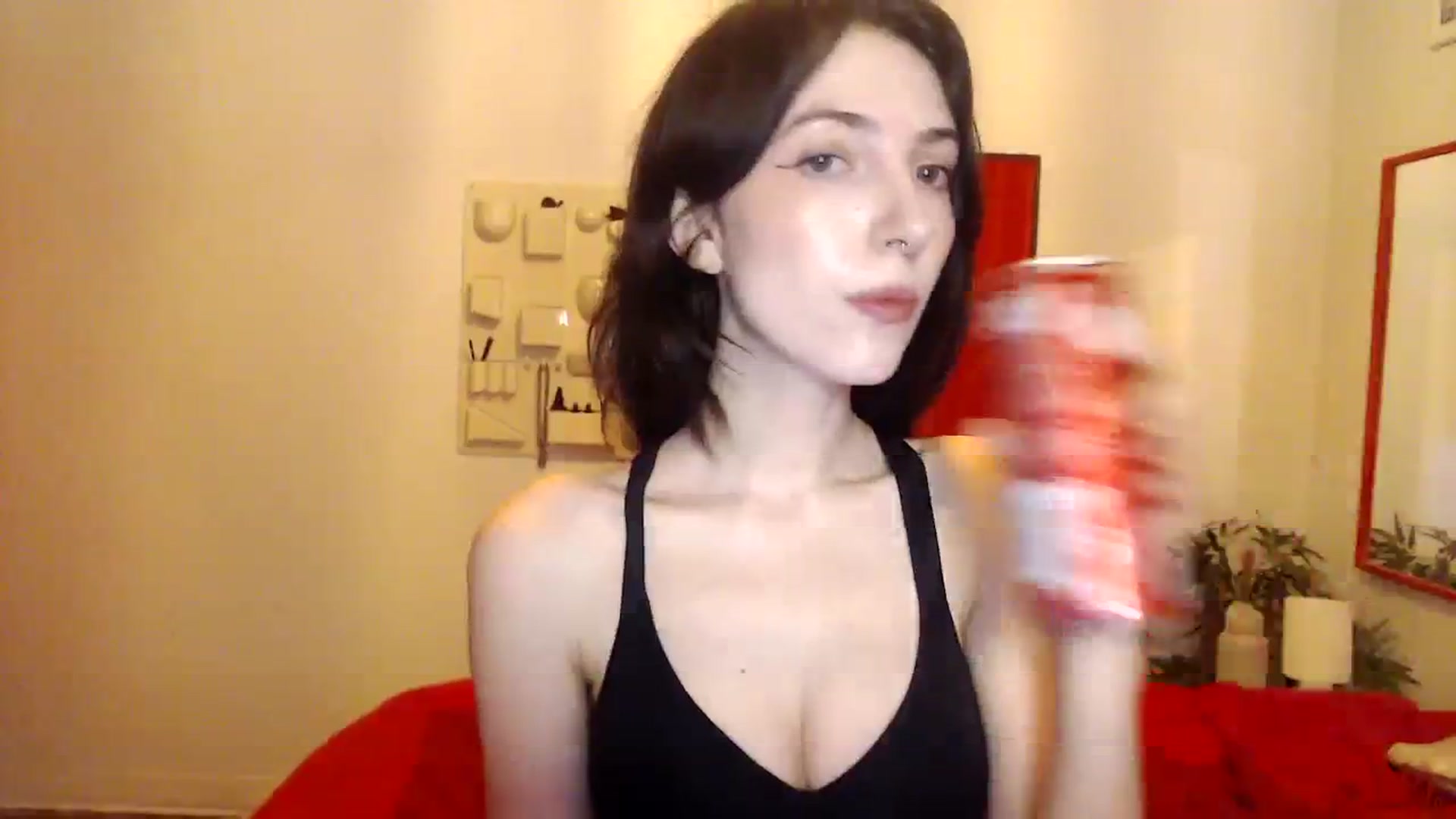 Gallery image thumbnail from NervousEzra's myfreecams stream on, 08/10/2023, 20:24 image 9 of 20