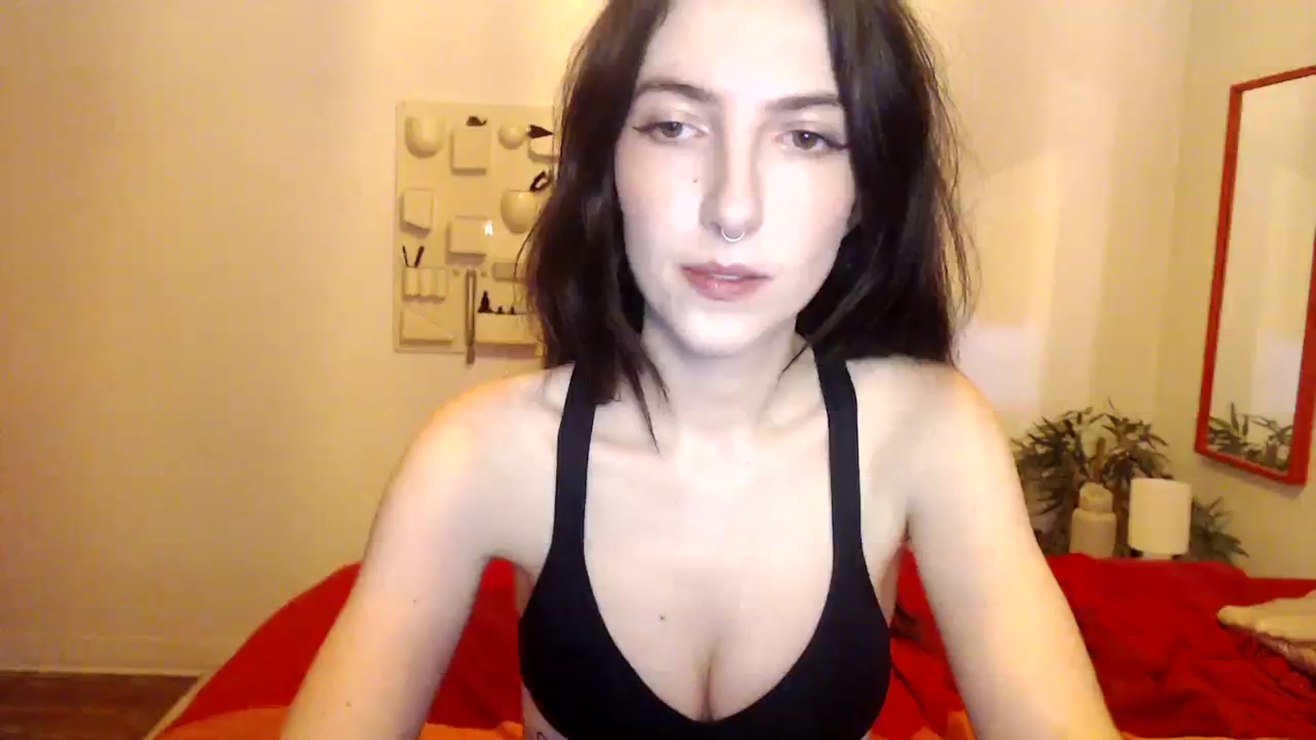 Gallery image thumbnail from NervousEzra's myfreecams stream on, 08/10/2023, 20:24 image 13 of 20