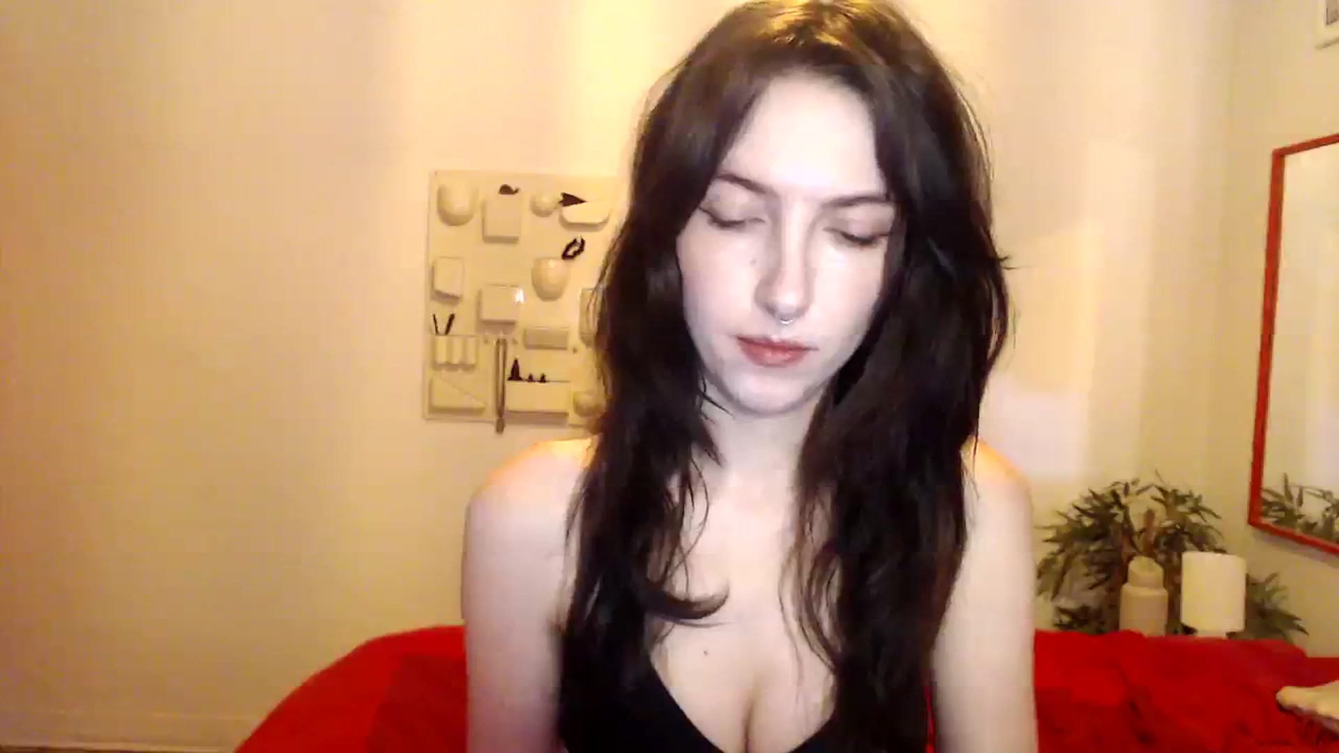 Gallery image thumbnail from NervousEzra's myfreecams stream on, 08/10/2023, 20:24 image 4 of 20
