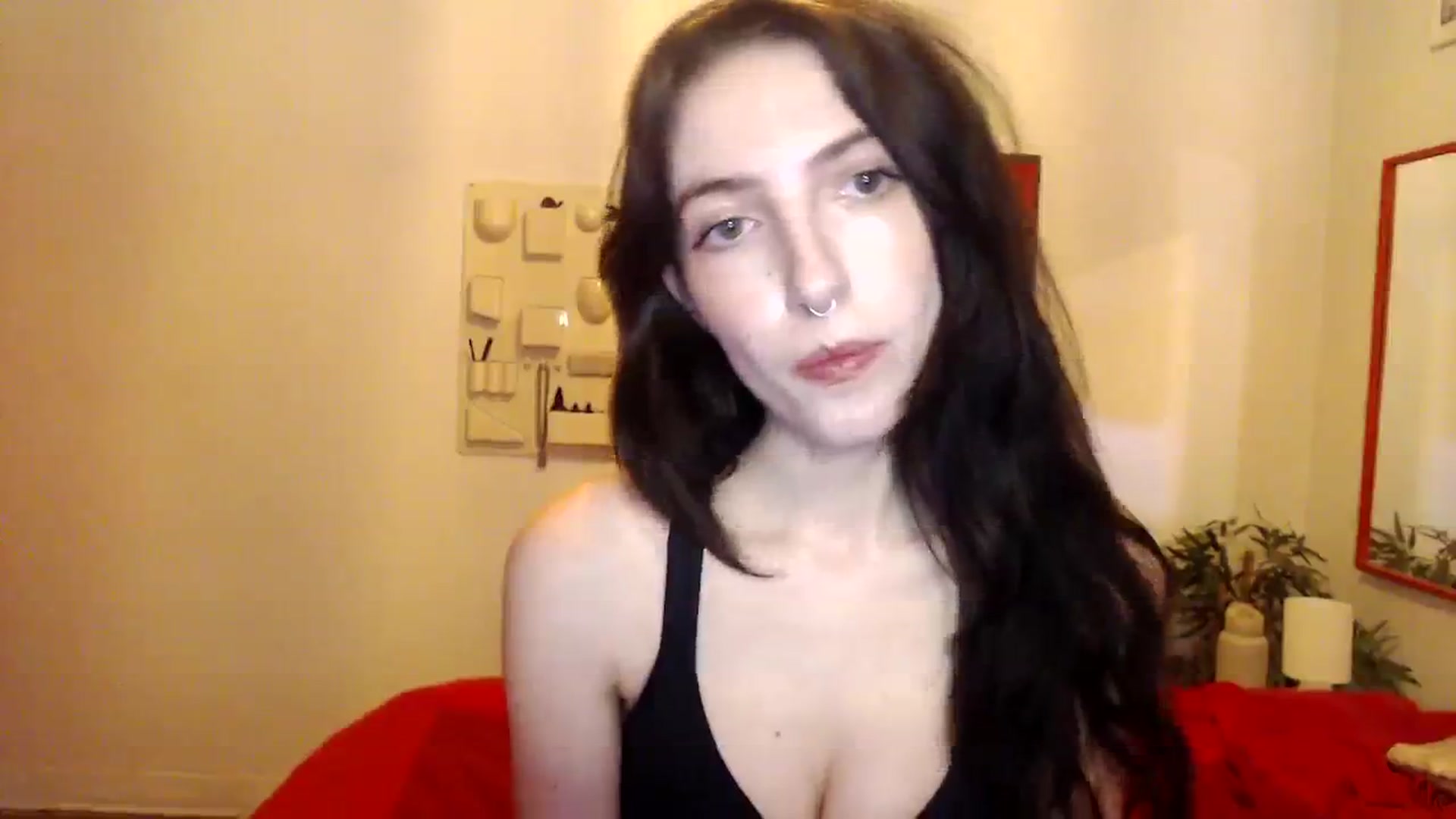 Gallery image thumbnail from NervousEzra's myfreecams stream on, 08/10/2023, 20:24 image 10 of 20