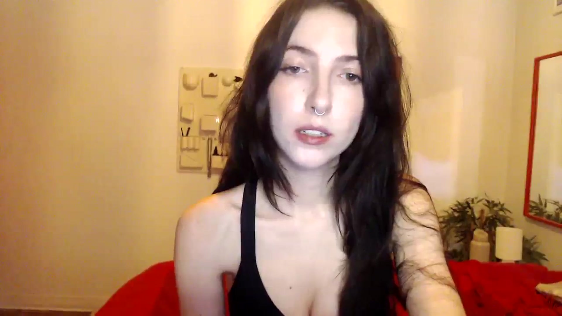 Gallery image thumbnail from NervousEzra's myfreecams stream on, 08/10/2023, 20:24 image 11 of 20