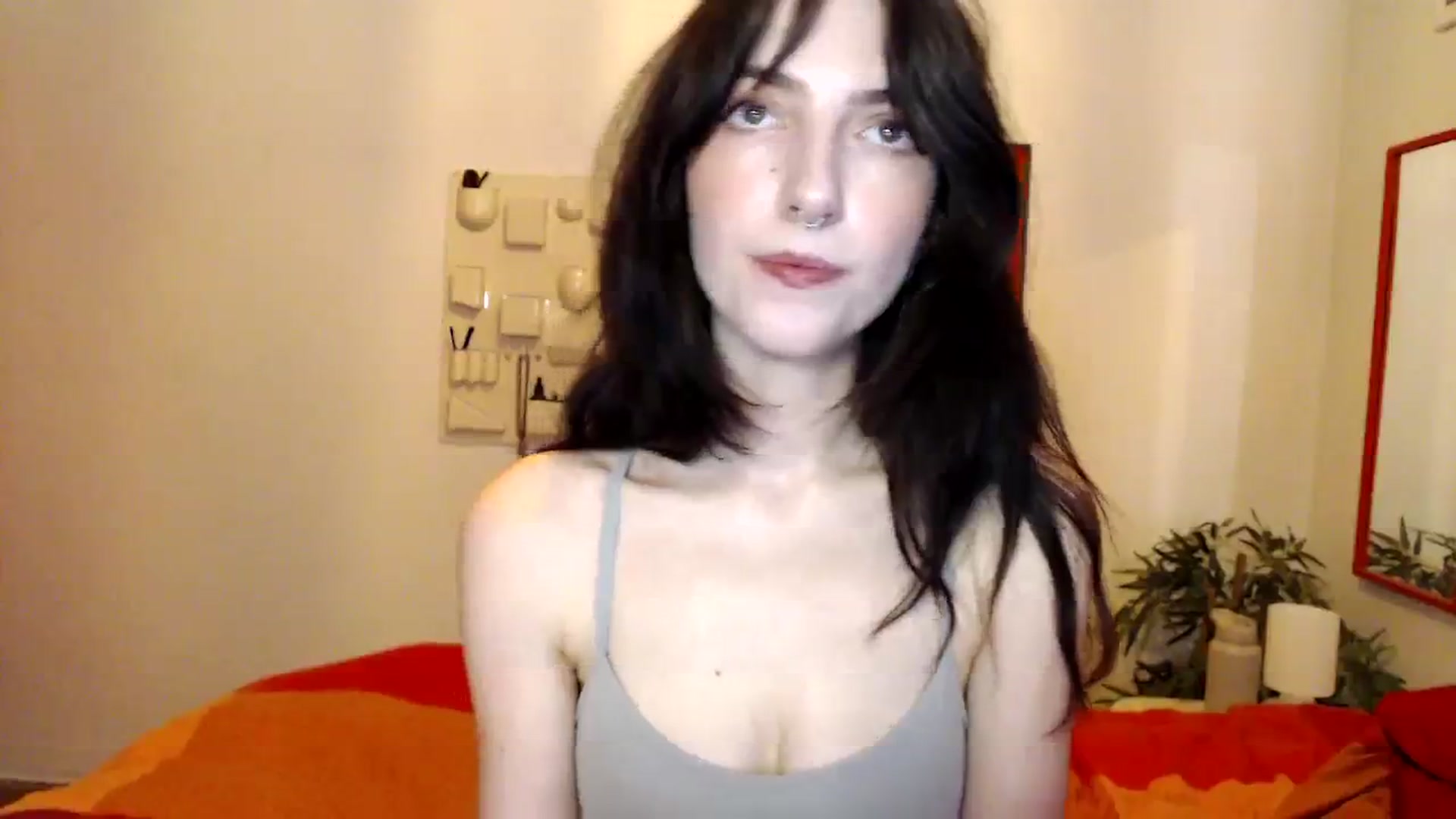 Gallery image thumbnail from NervousEzra's myfreecams stream on, 08/16/2023, 19:52 image 16 of 20