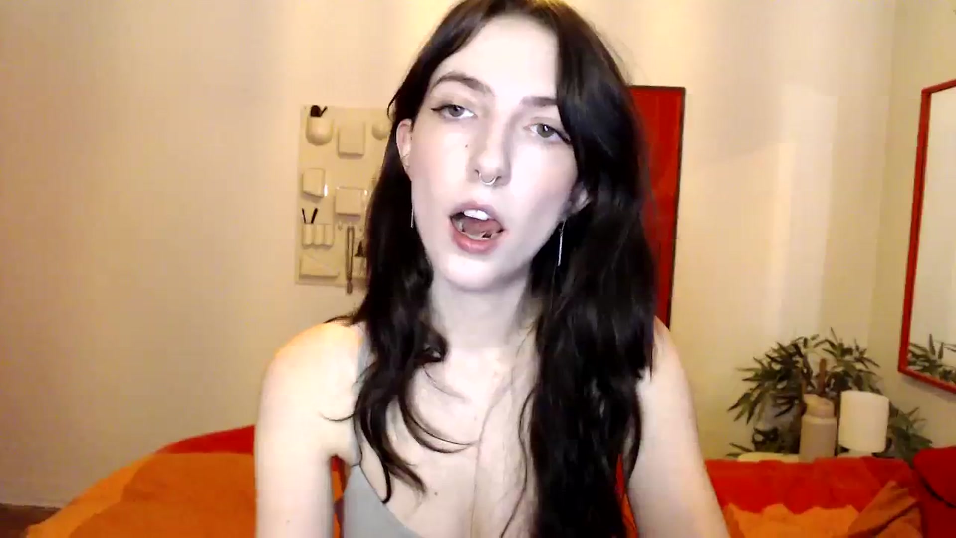 Gallery image thumbnail from NervousEzra's myfreecams stream on, 08/16/2023, 20:38 image 14 of 20