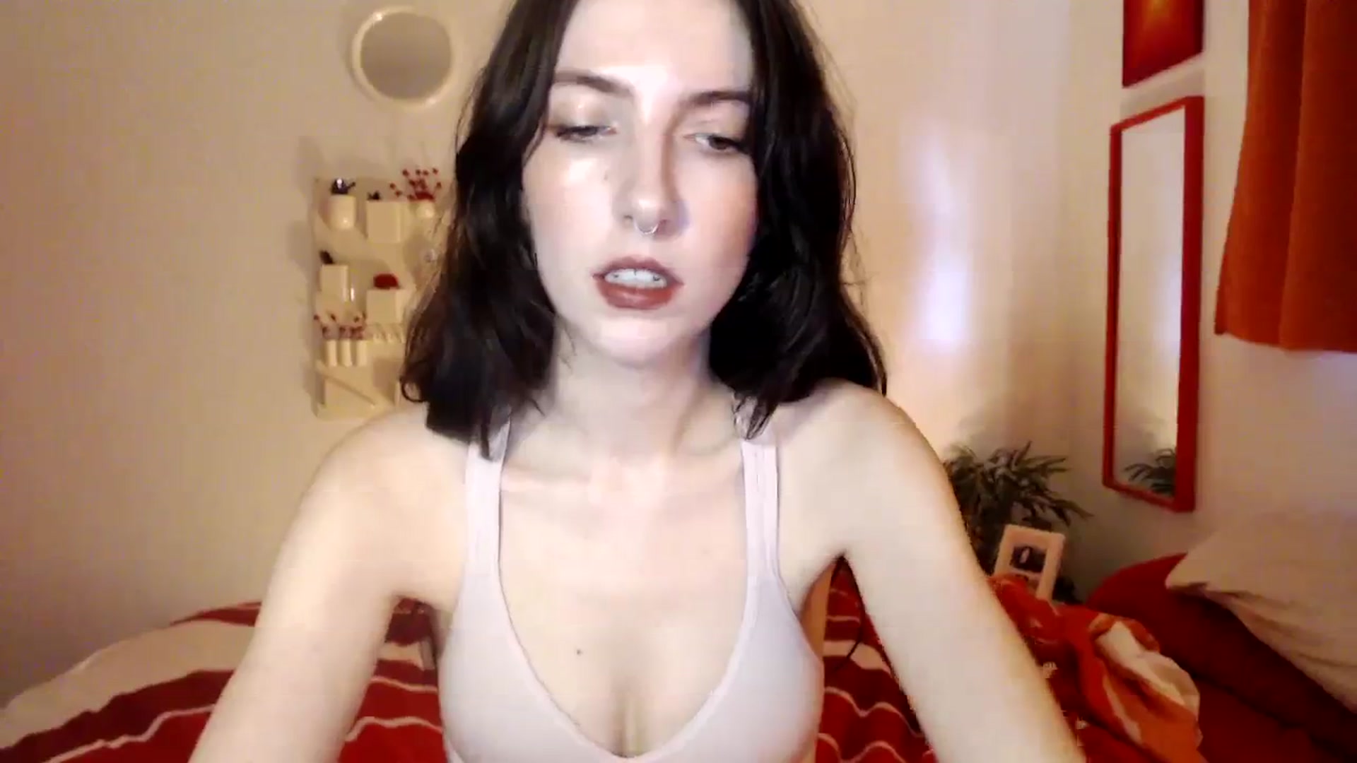 Gallery image thumbnail from NervousEzra's myfreecams stream on, 01/09/2024, 21:28 image 15 of 20