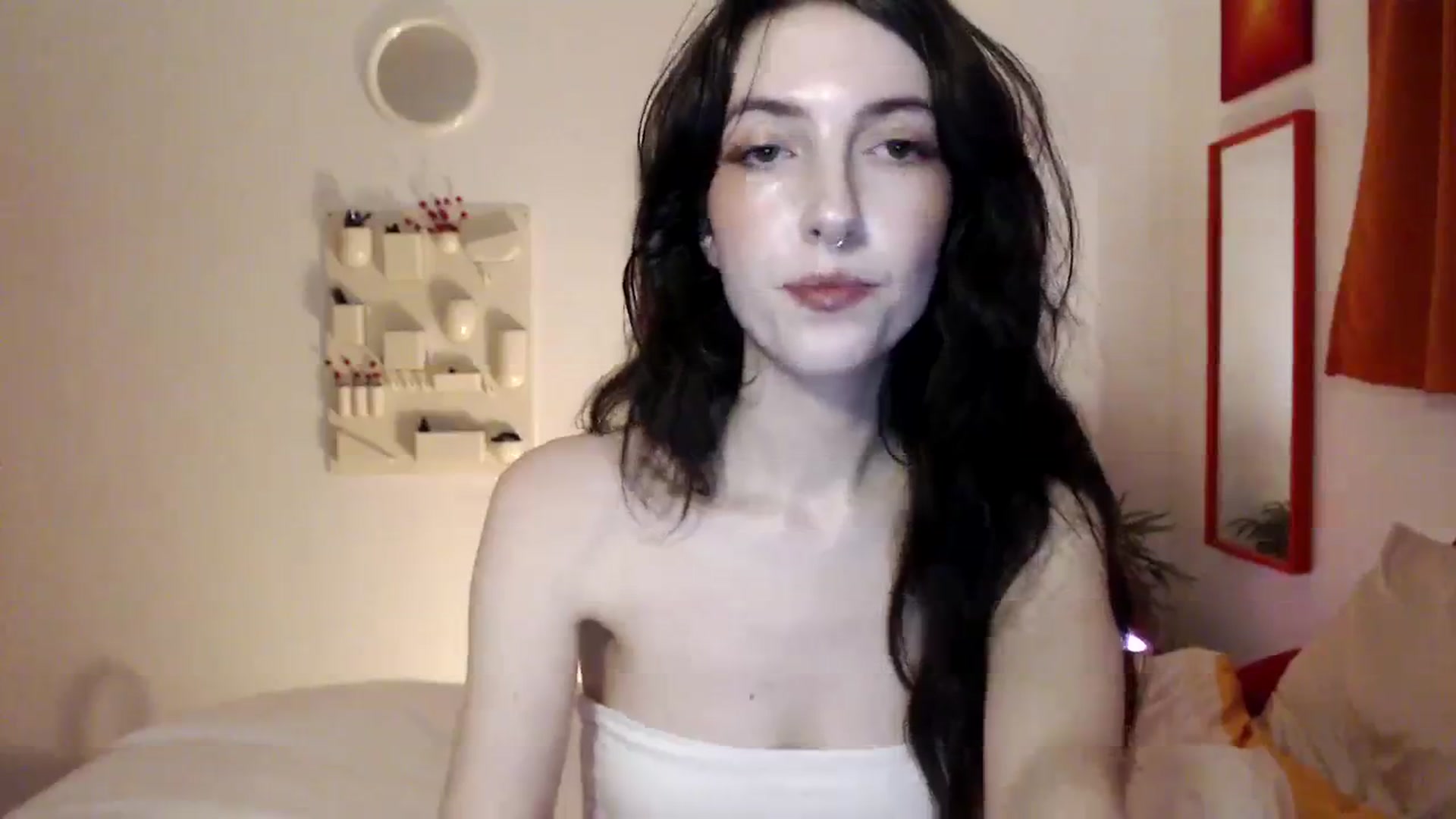 Gallery image thumbnail from NervousEzra's myfreecams stream on, 01/25/2024, 21:21 image 12 of 20