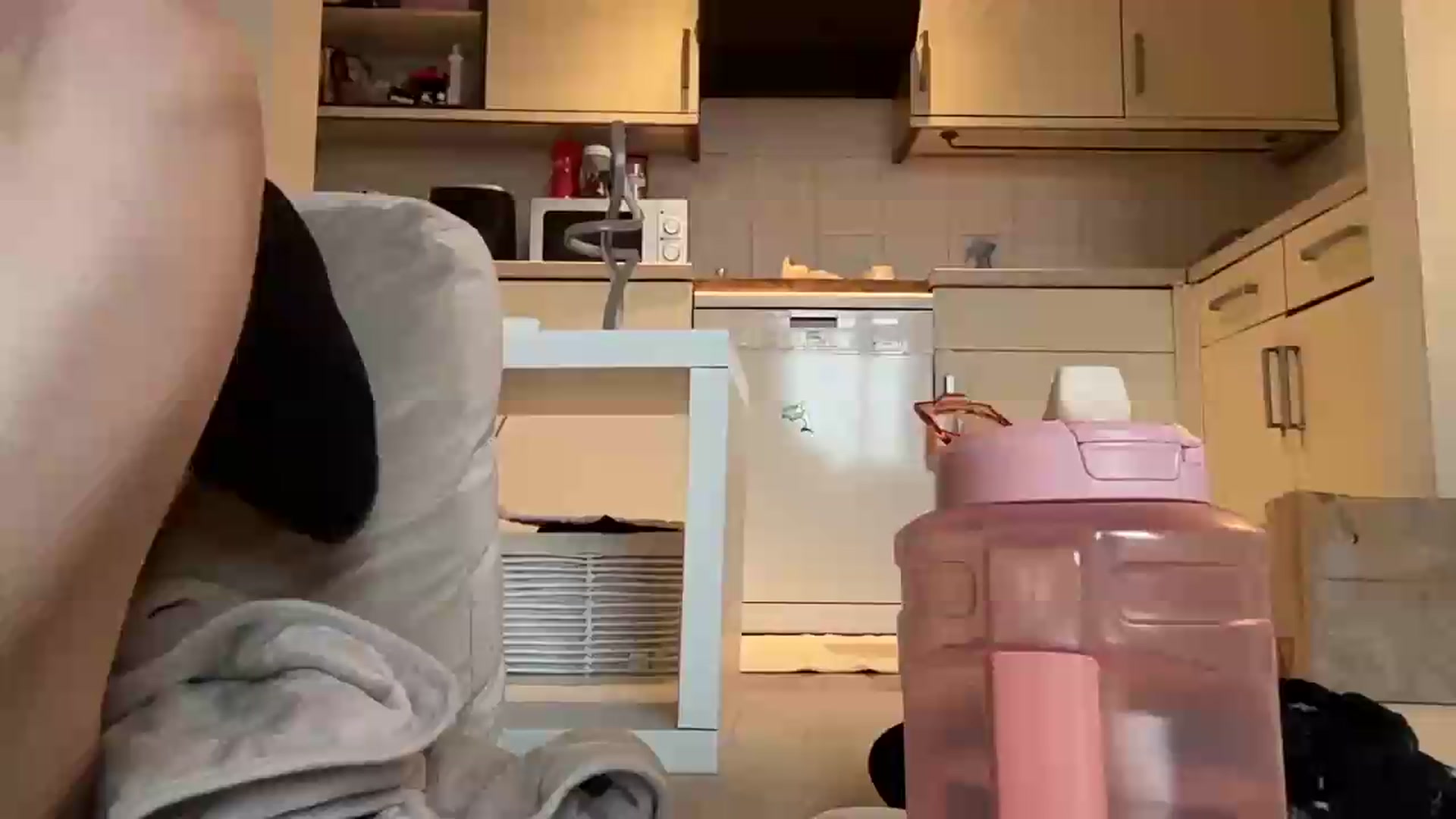 Gallery image thumbnail from NervousNewbie's myfreecams stream on, 09/18/2026, 16:24 image 4 of 20