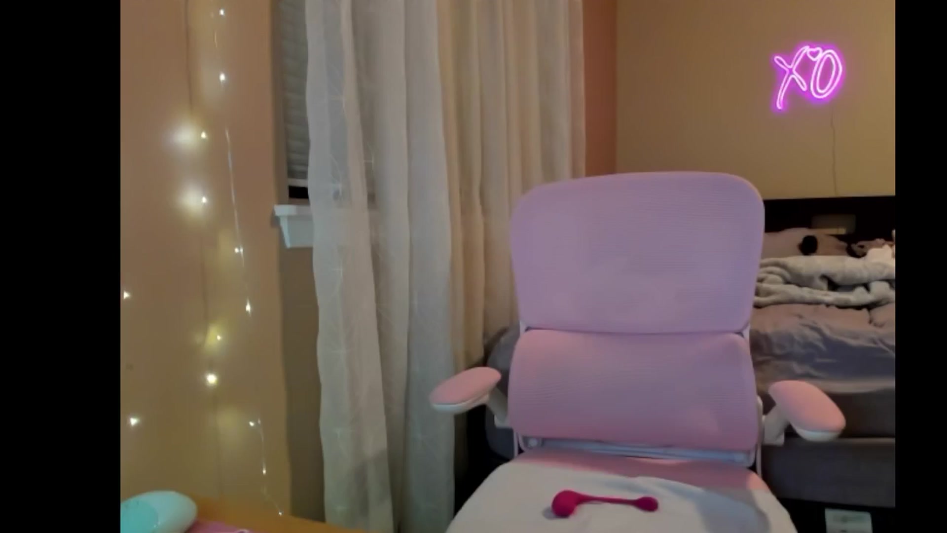 Gallery image thumbnail from NesaValentine's myfreecams stream on, 01/18/2025, 11:37 image 4 of 20