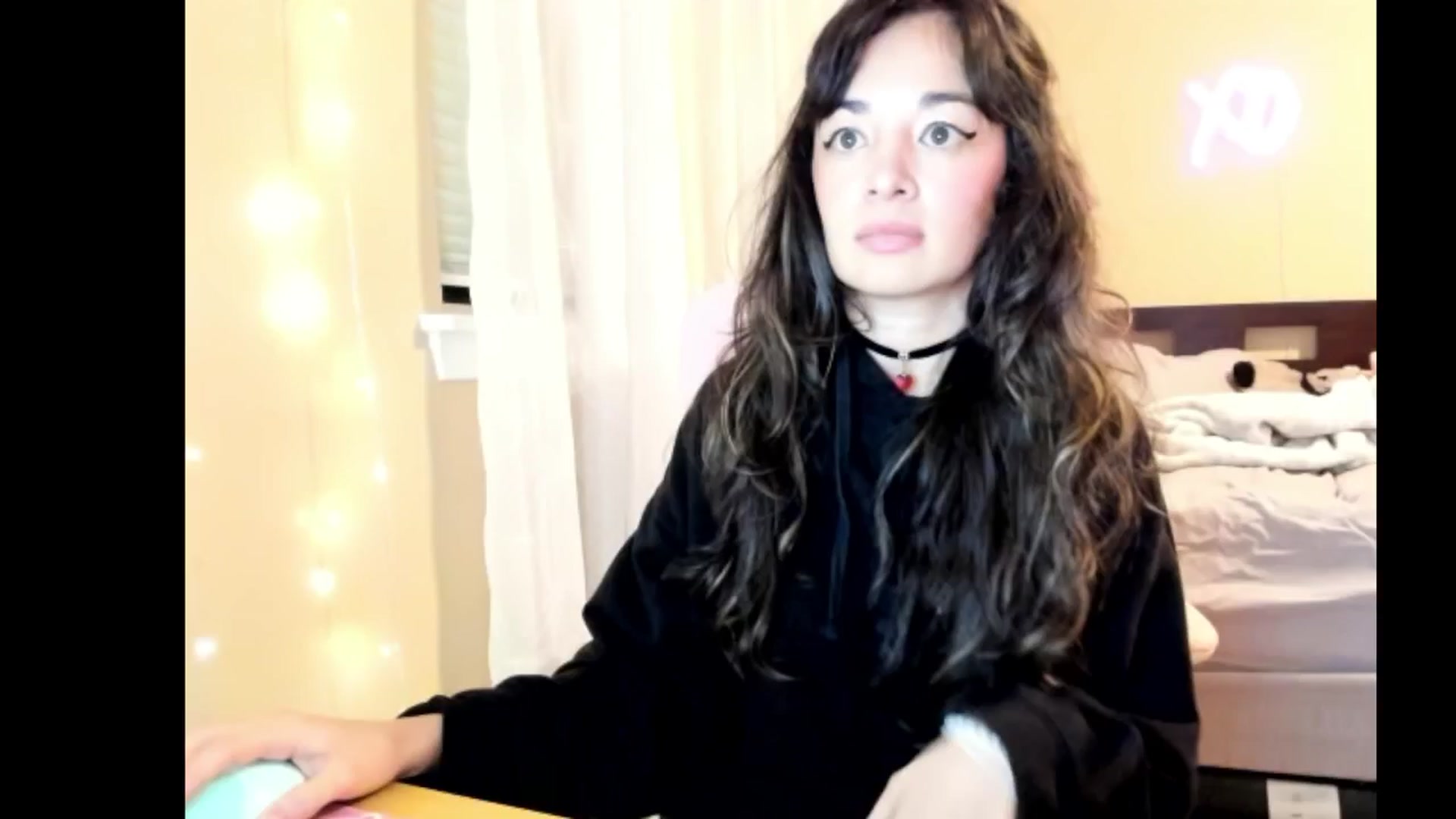 Gallery image thumbnail from NesaValentine's myfreecams stream on, 01/18/2025, 11:37 image 8 of 20