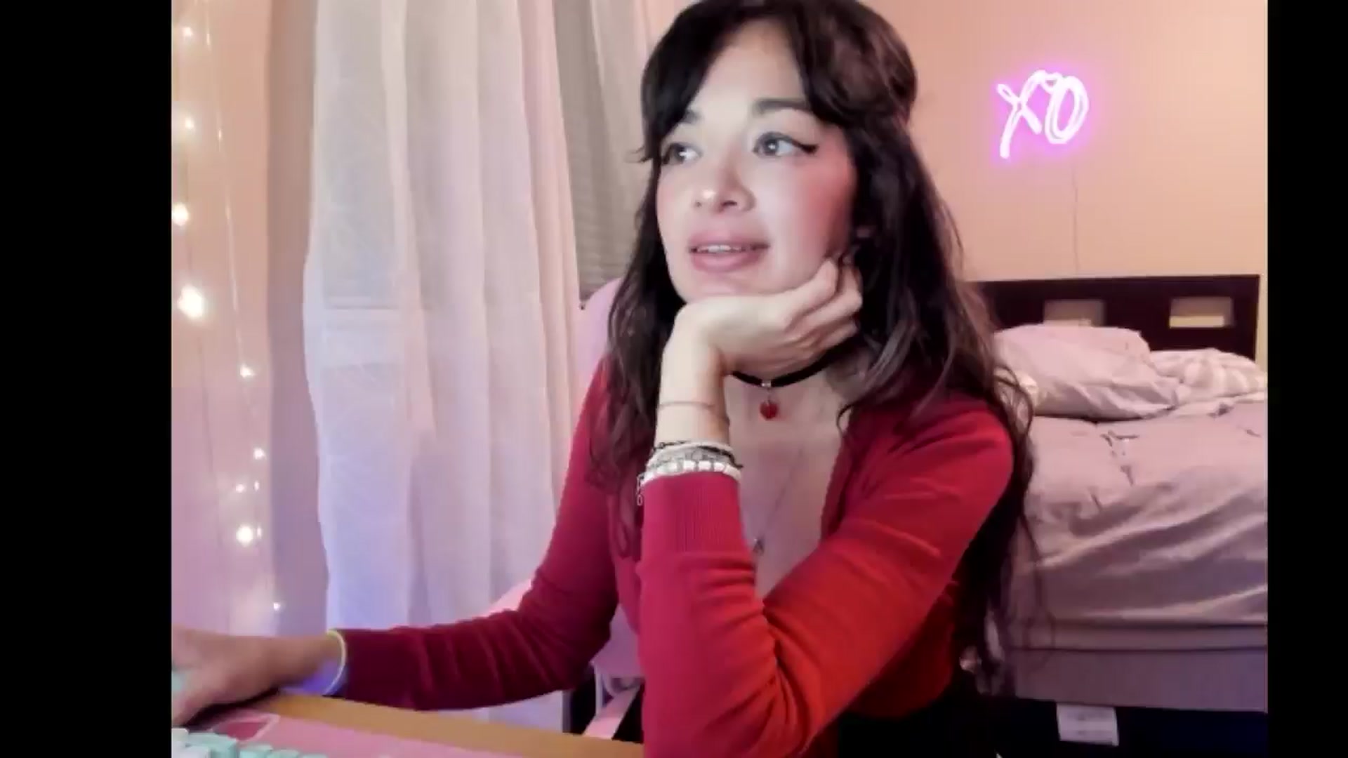 Gallery image thumbnail from NesaValentine's myfreecams stream on, 01/31/2025, 08:40 image 5 of 20