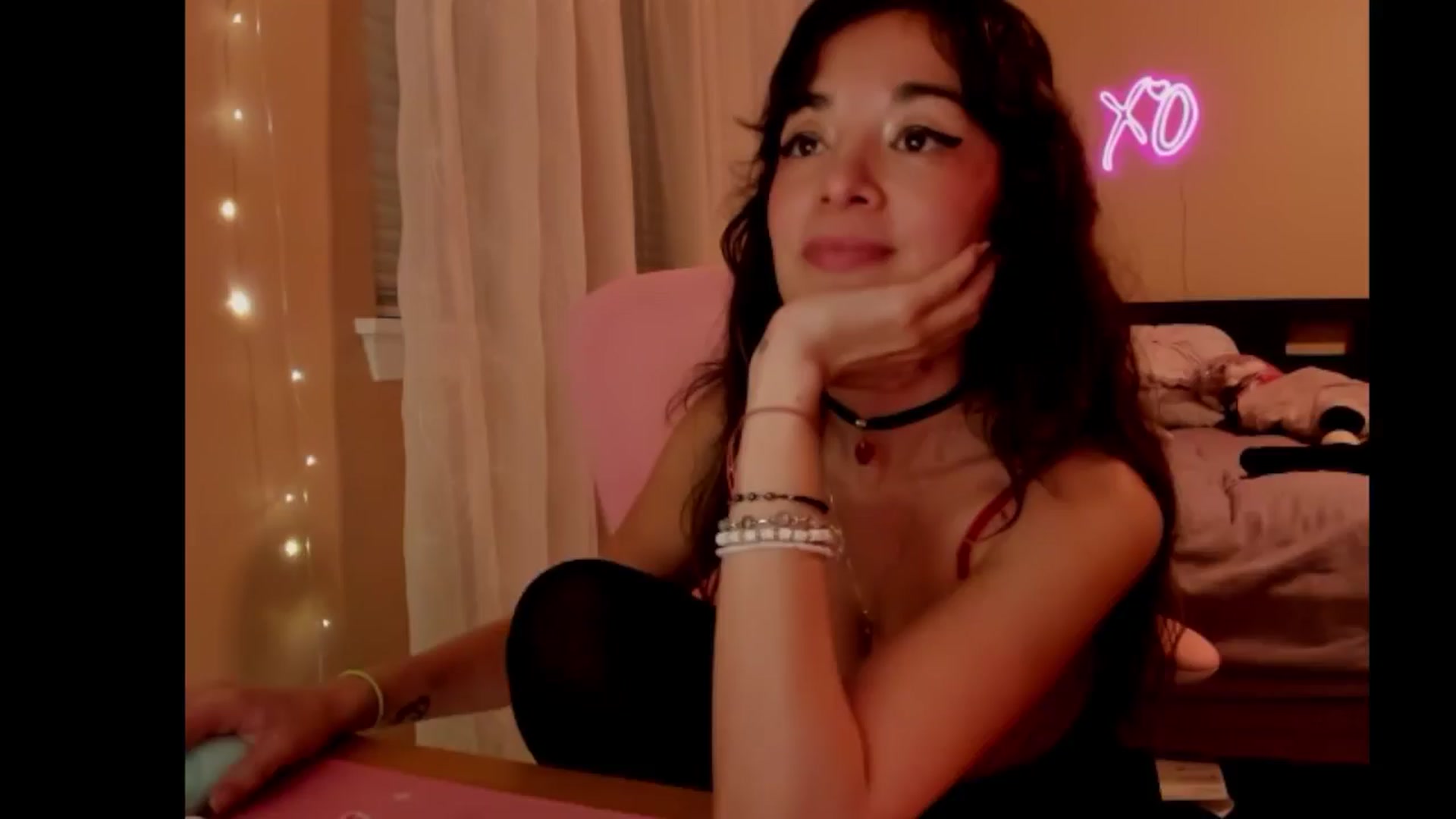 Gallery image thumbnail from NesaValentine's myfreecams stream on, 02/08/2025, 13:14 image 11 of 20