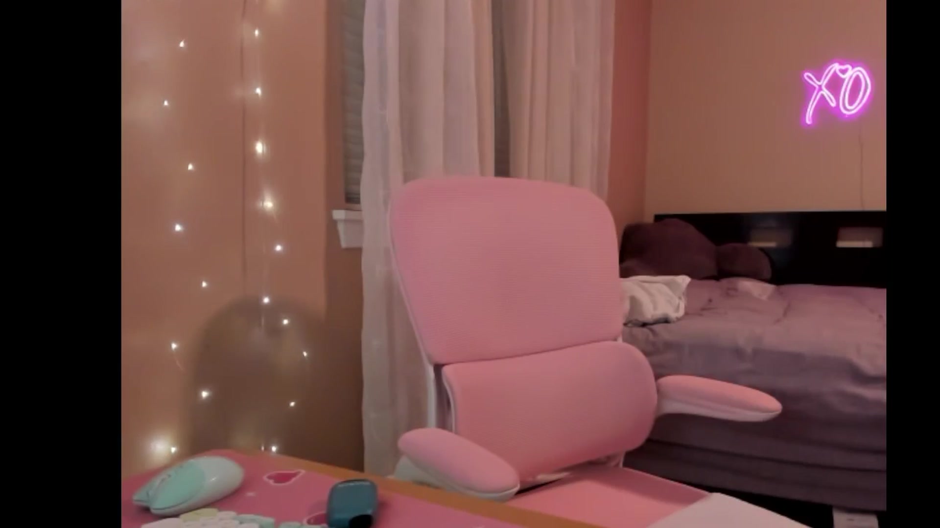 Gallery image thumbnail from NesaValentine's myfreecams stream on, 02/14/2025, 11:14 image 6 of 20