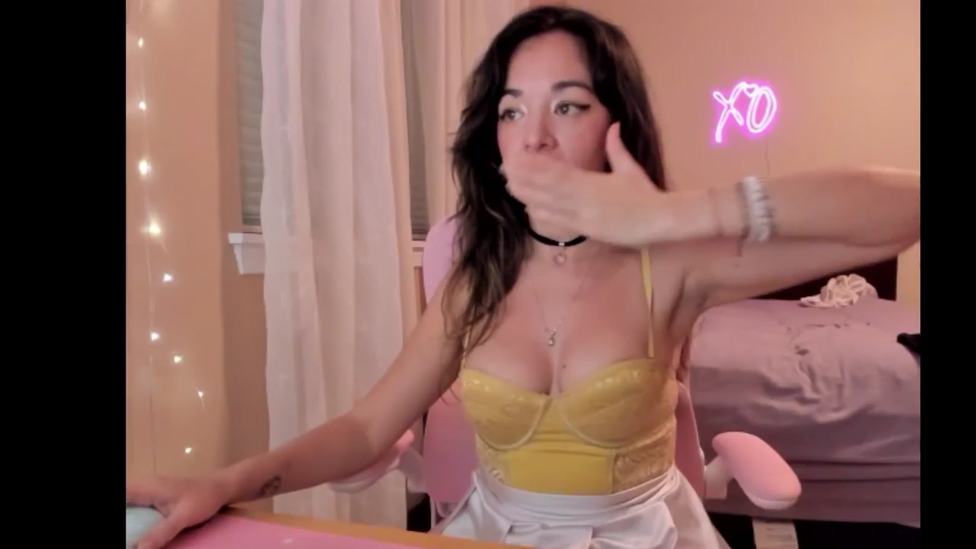 Gallery image thumbnail from NesaValentine's myfreecams stream on, 02/14/2025, 11:14 image 20 of 20